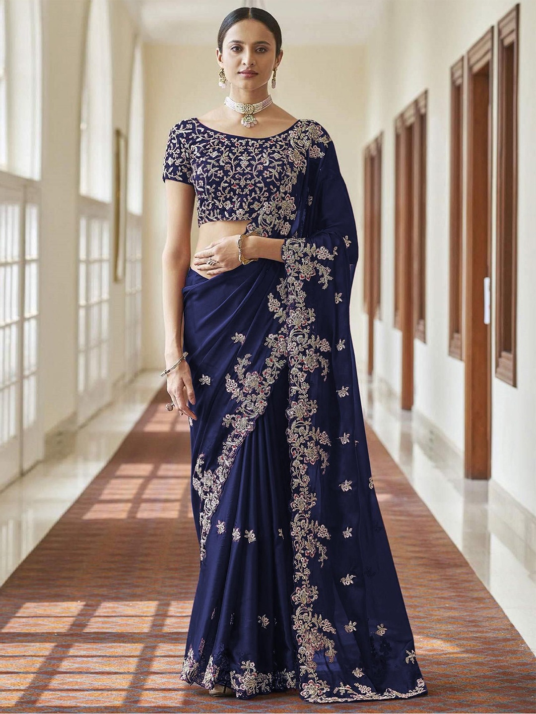 

Trendmalls Ethnic Motifs Sequinned Saree, Blue
