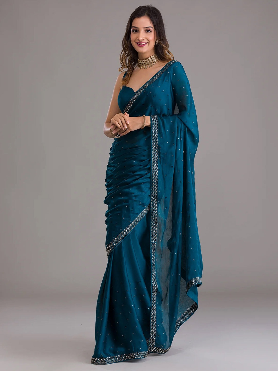 

Trendmalls Embellished Beads and Stones Pure Chiffon Saree, Teal