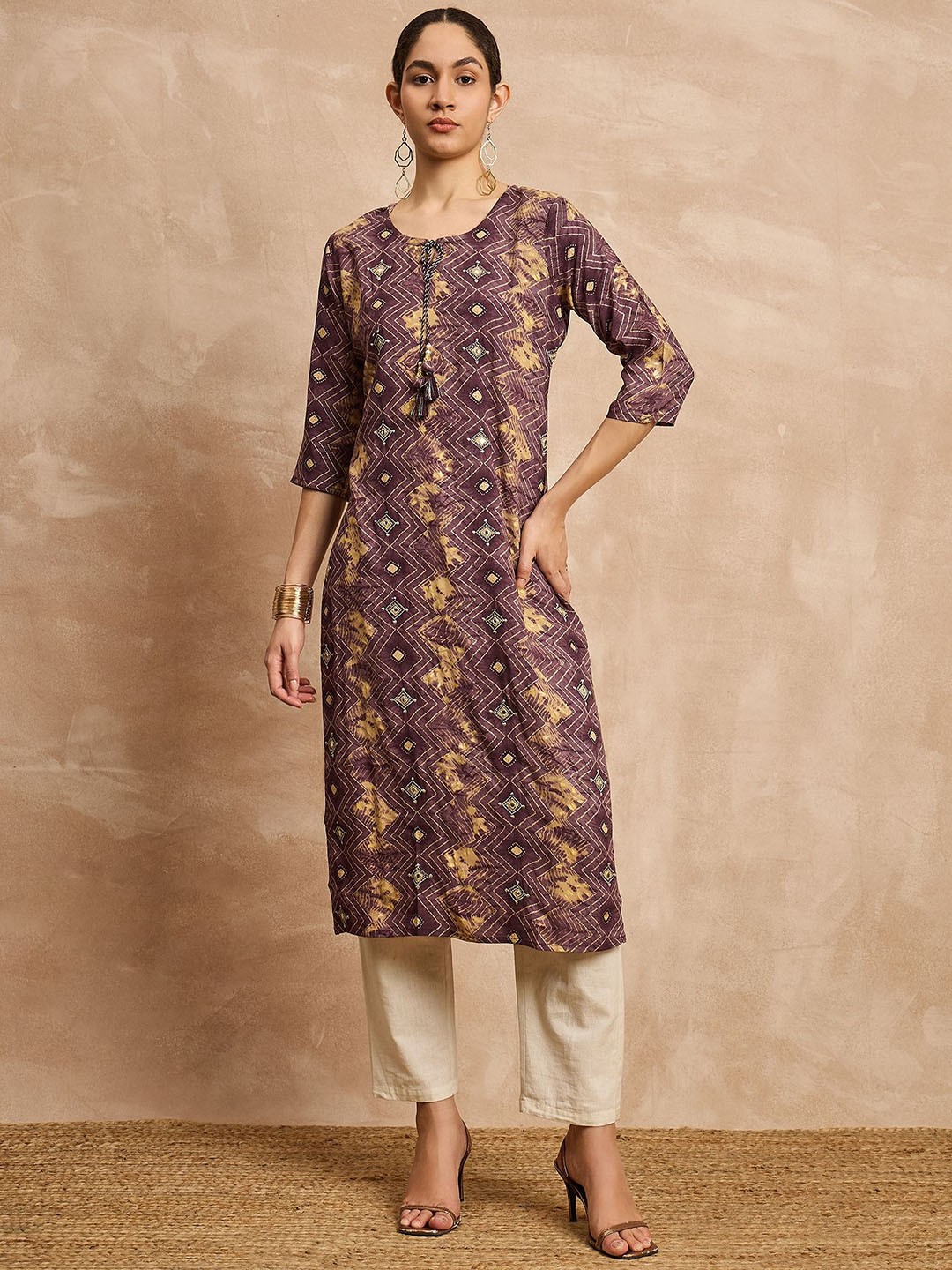 

all about you Geometric Printed Tie Up Neck Three-Quarter Sleeves Straight Kurta, Purple