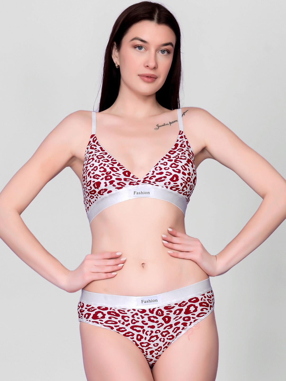 

Spiaty Printed Lightly Padded Lingerie Set, Maroon