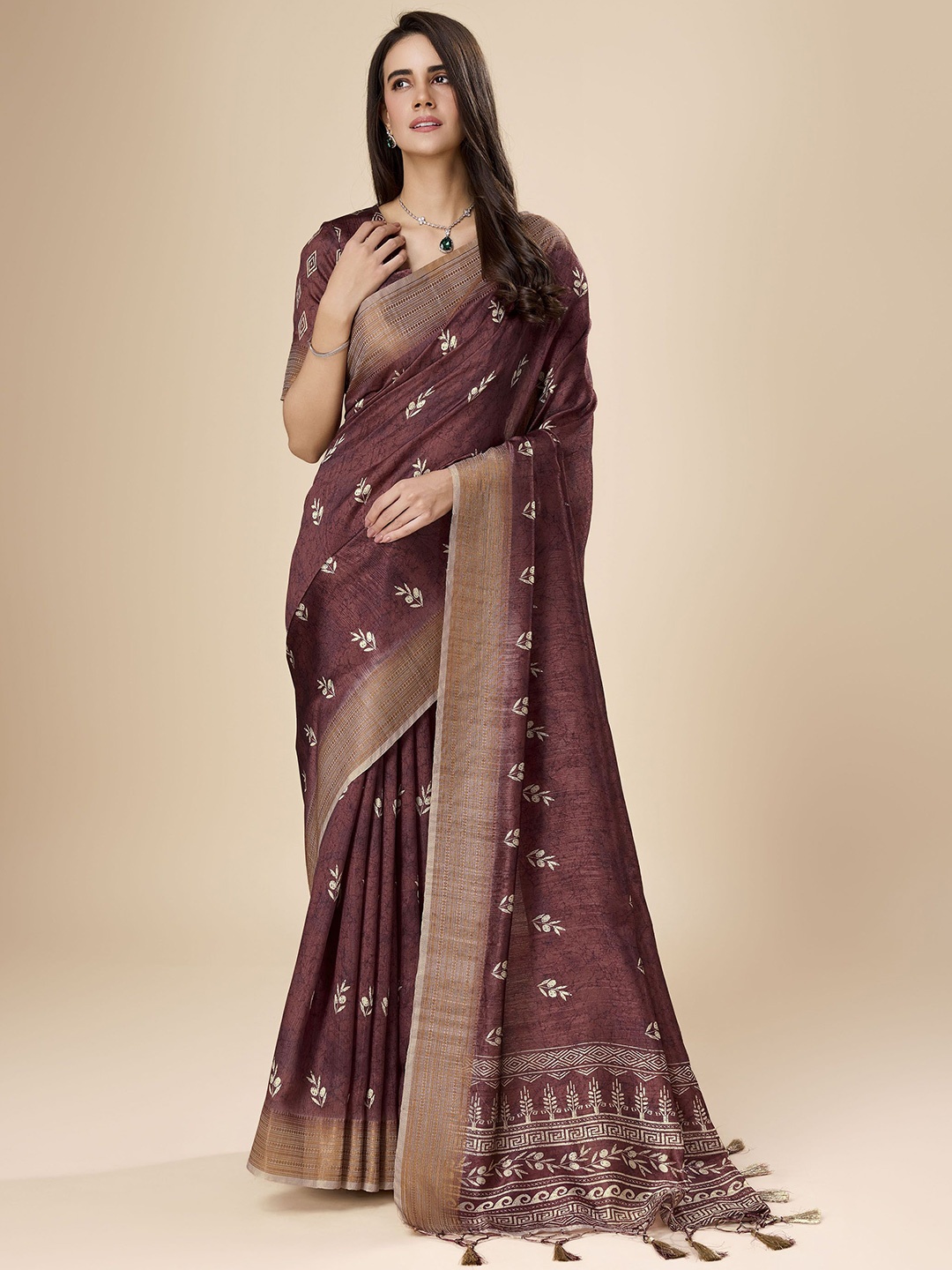 

Mitera Floral Zari Saree, Maroon