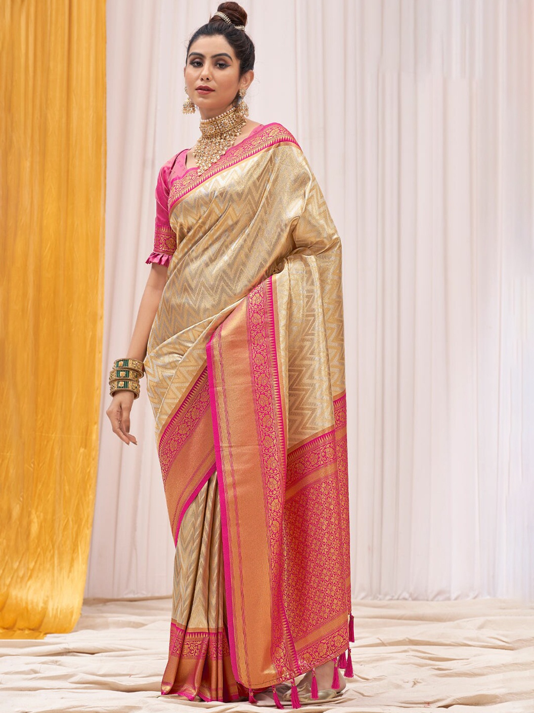 

MySilkLove Woven Design Zari Kanjeevaram Saree, Cream