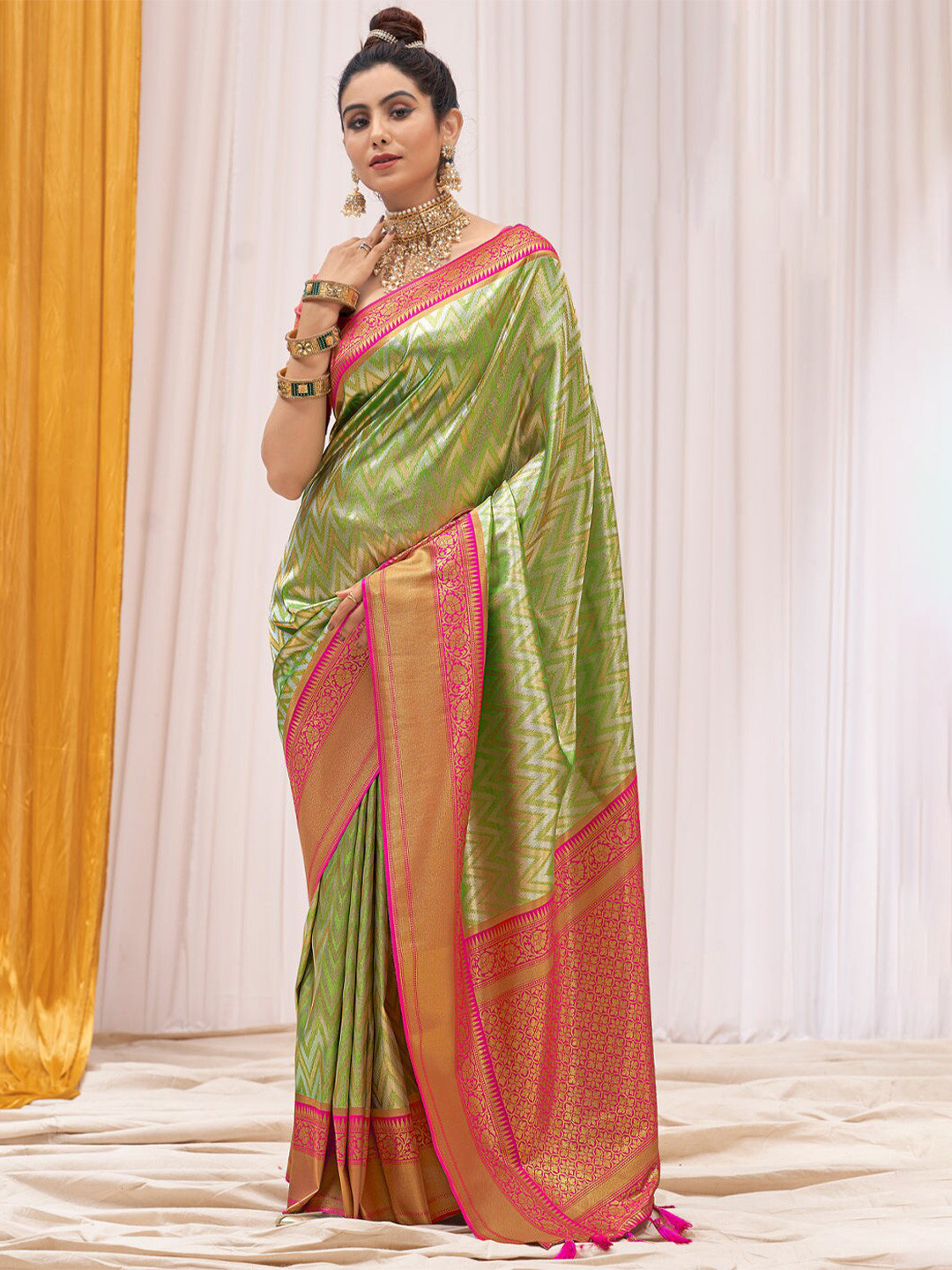 

MySilkLove Woven Design Zari Kanjeevaram Saree, Green