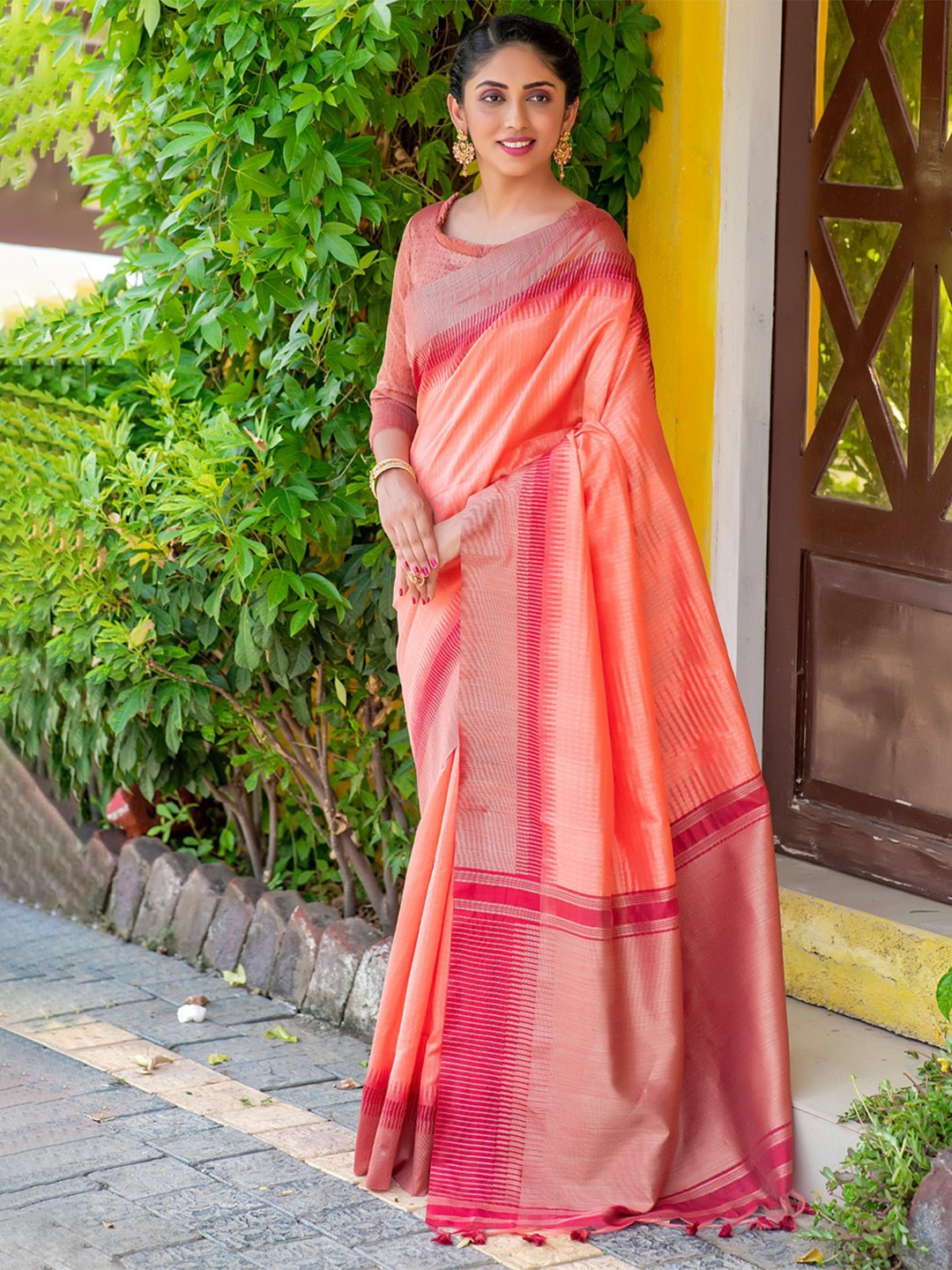 

MySilkLove Woven Design Zari Saree, Pink