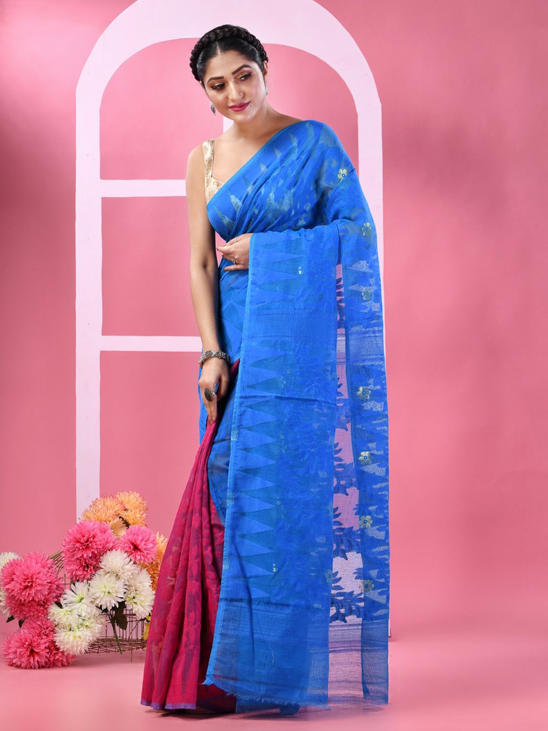 

TANTLOOM Woven Design Pure Cotton Jamdani Saree, Blue