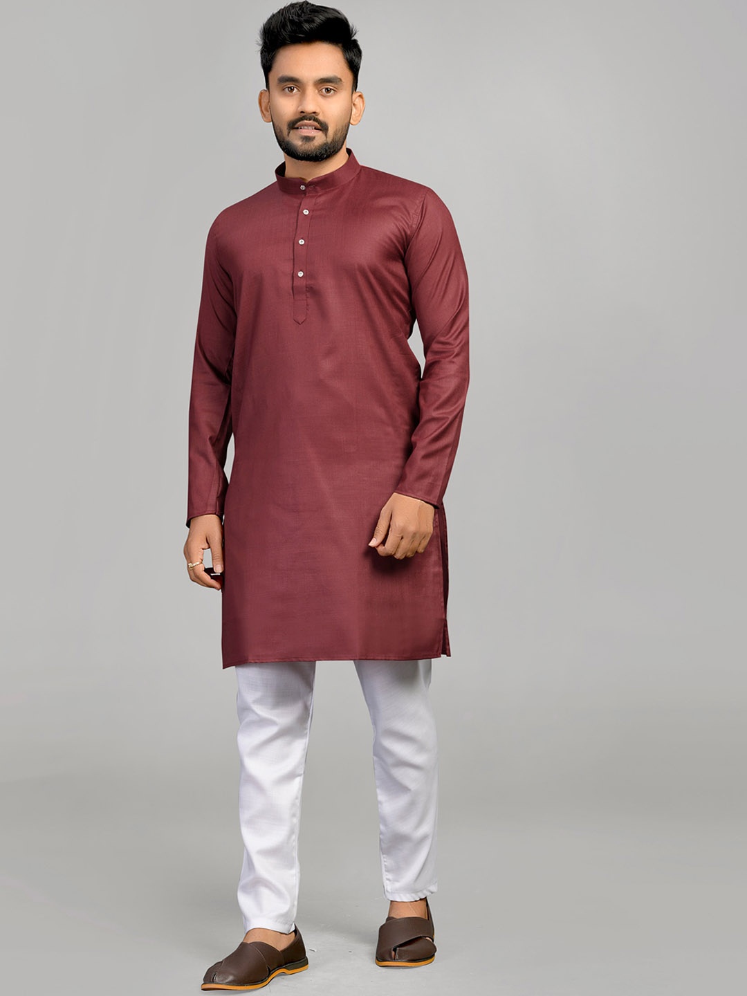 

Fashion FRICKS Mandarin Collar Regular Straight Kurta With Trousers, Maroon