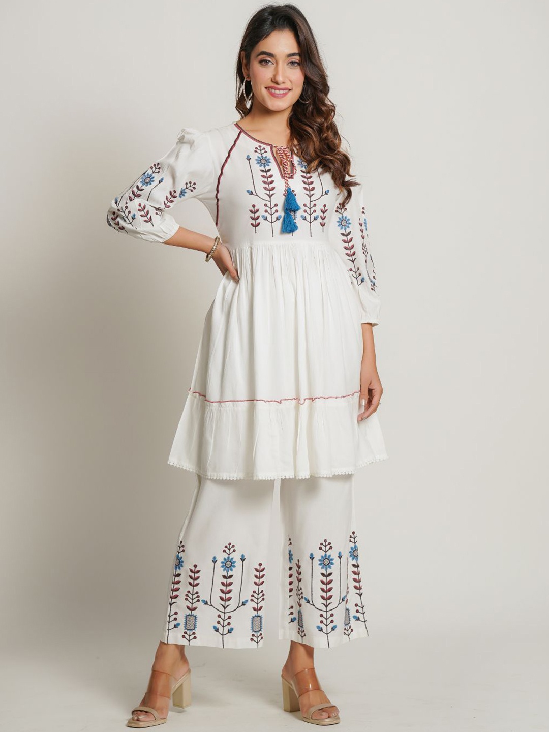 

Zolo Label Embroidered Tie-Up Neck Puffed Sleeves Tunic With Palazzos, White