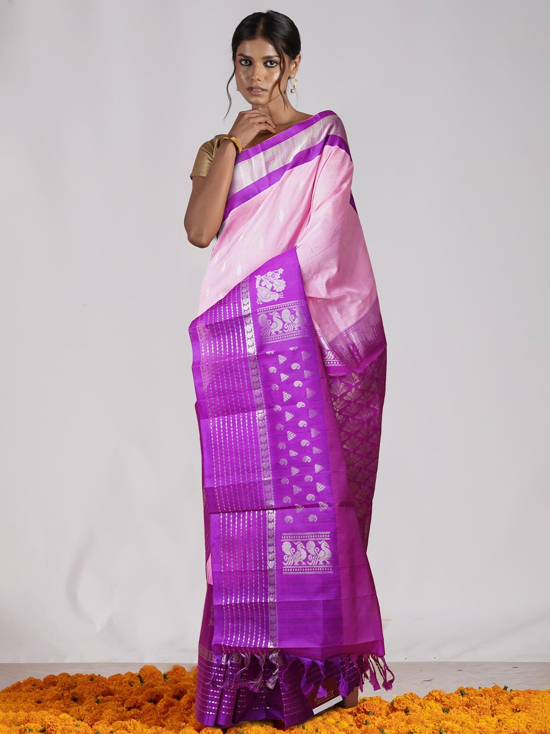

Unnati Silks Woven Design Zari Pure Silk Handloom Saree, Pink