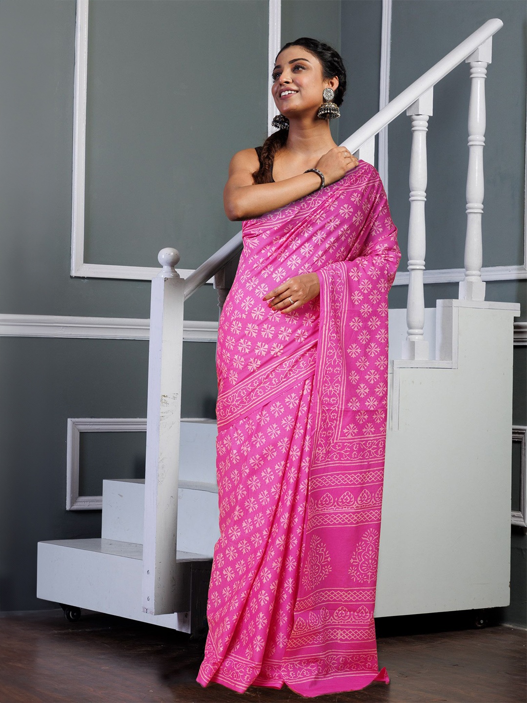 

Unnati Silks Ethnic Motifs Pure Cotton Handloom Block Print Saree, Pink