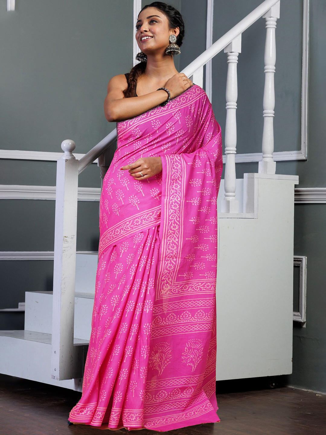 

Unnati Silks Ethnic Motifs Pure Cotton Handloom Block Print Saree, Pink