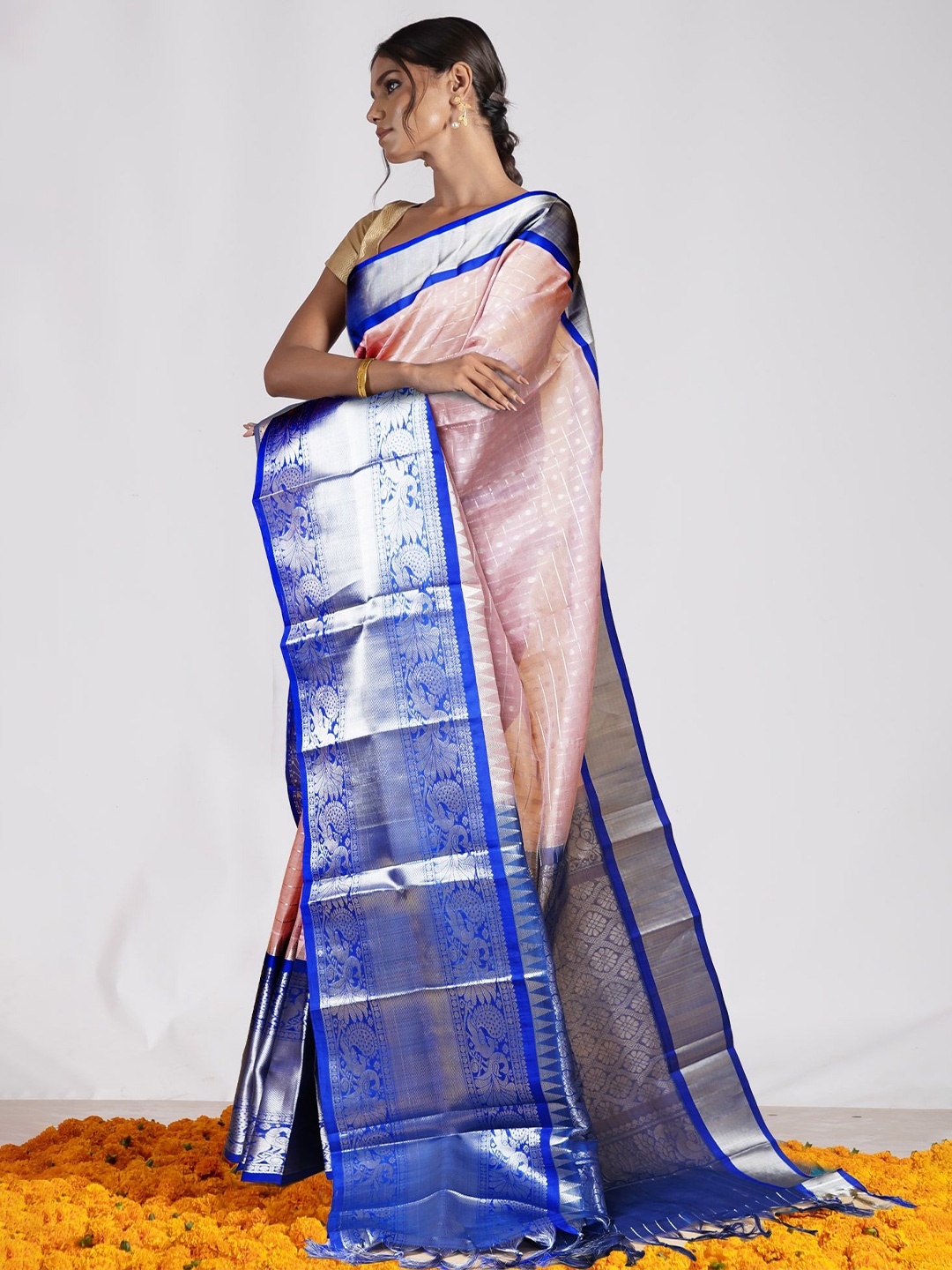 

Unnati Silks Woven Design Zari Pure Silk Handloom Saree, Pink