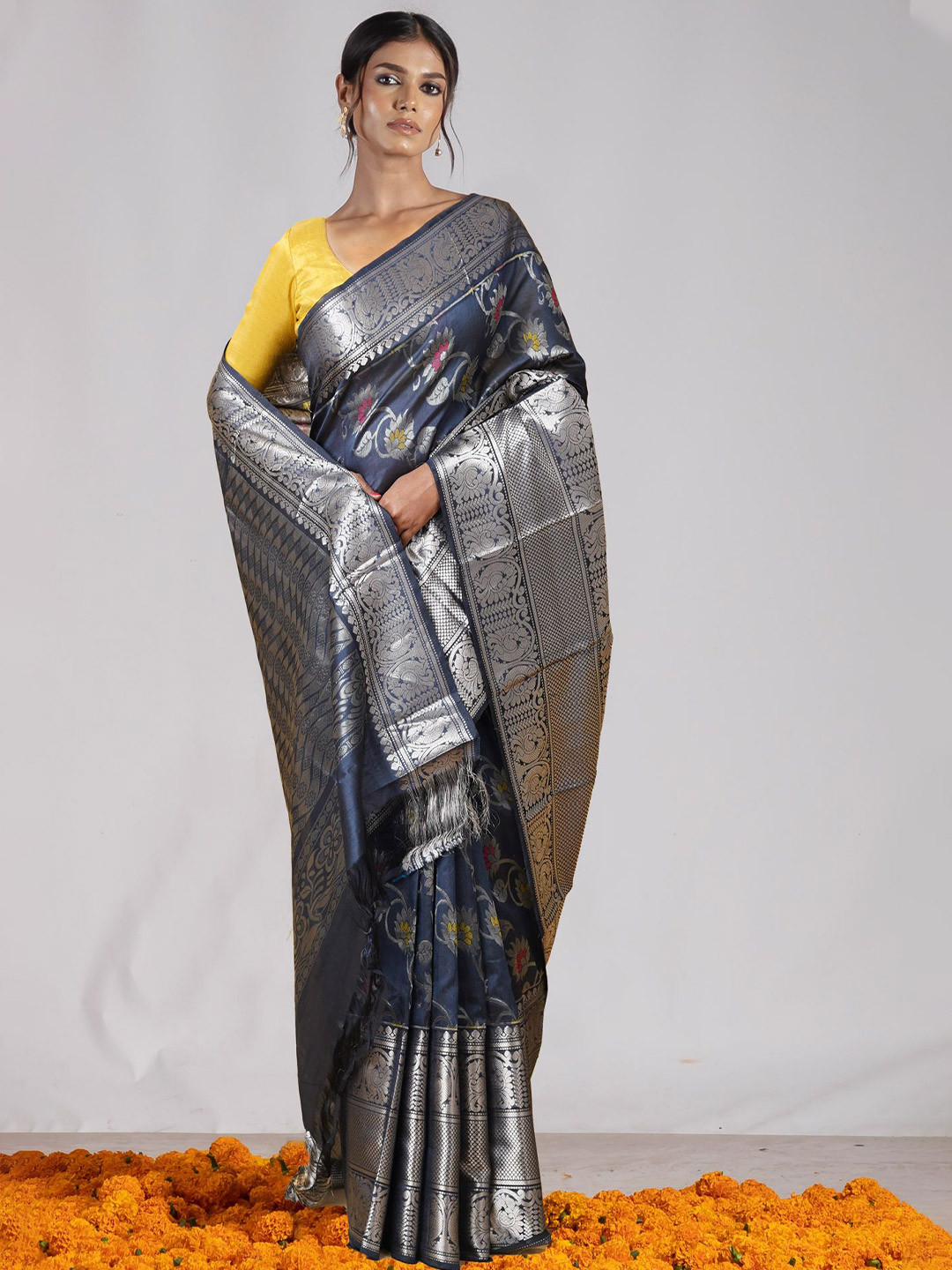 

Unnati Silks Ethnic Motifs Zari Pure Silk Handloom Saree, Grey