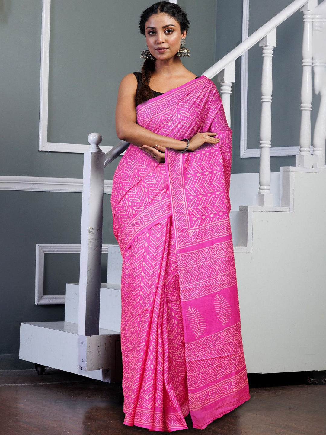 

Unnati Silks Ethnic Motifs Pure Cotton Handloom Block Print Saree, Pink