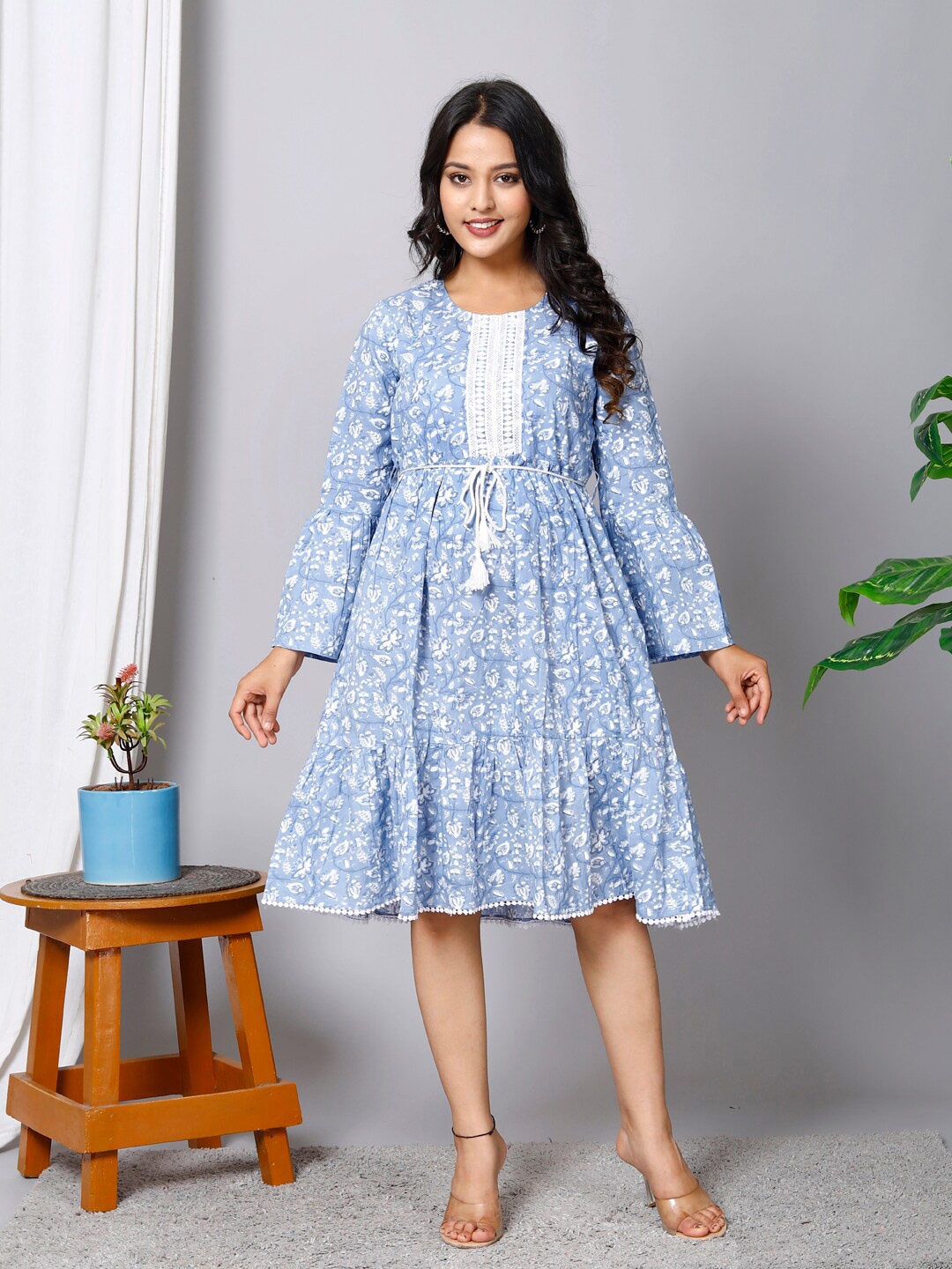 

HERE&NOW Floral Print Bell Sleeve Fit & Flare Midi Dress, Grey