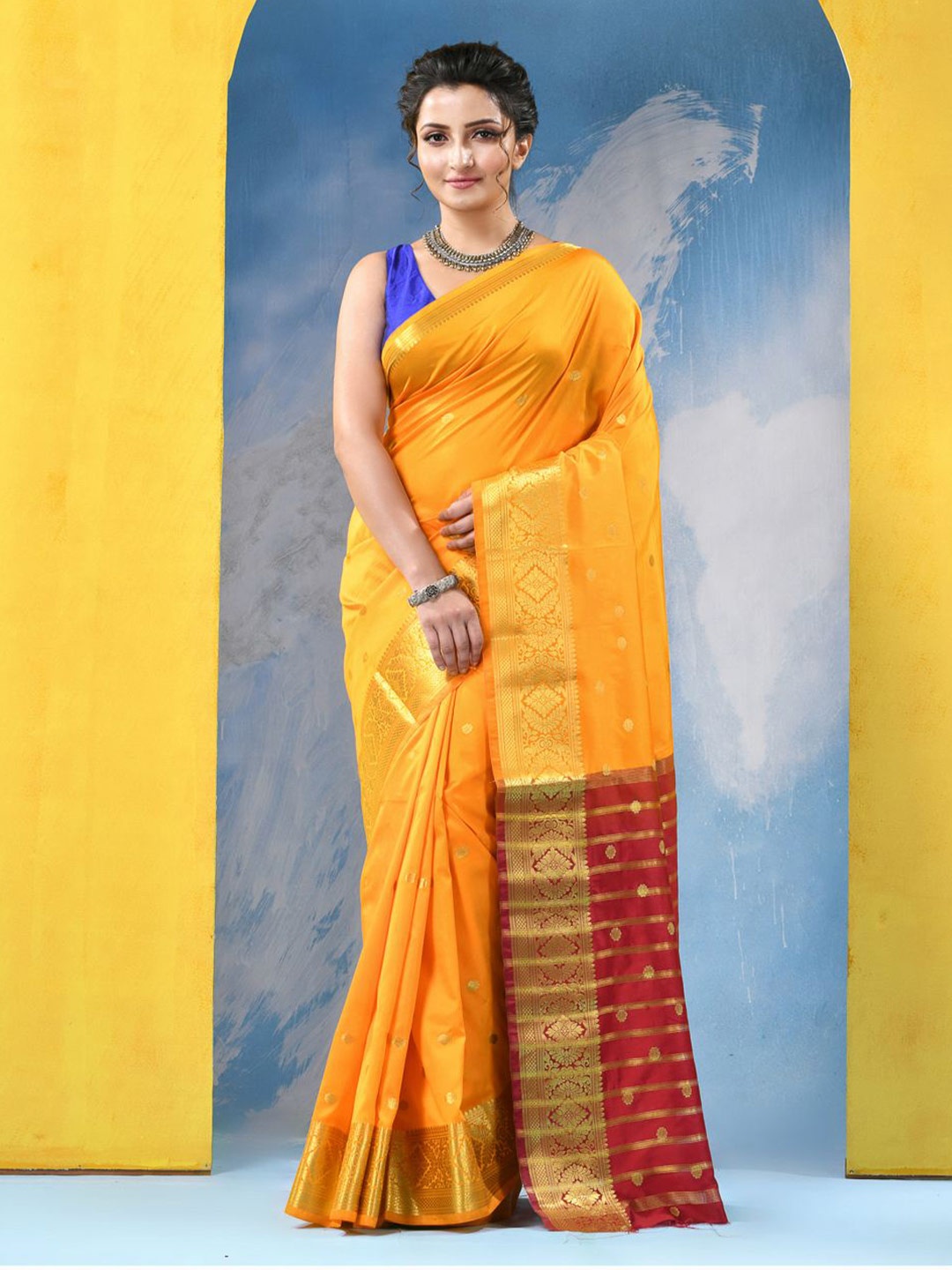 

DESH BIDESH Woven Design Kanjeevaram Saree, Yellow