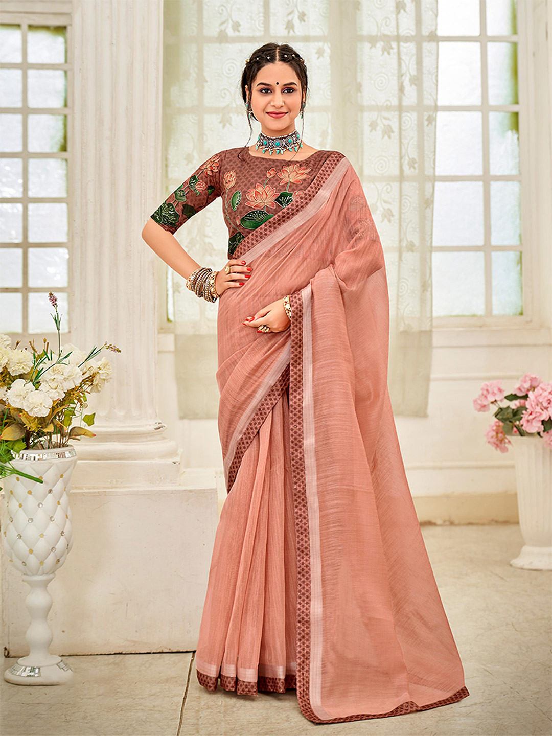 

ALAGINI Embellished Sequinned Gadwal Saree With Blouse Piece, Peach