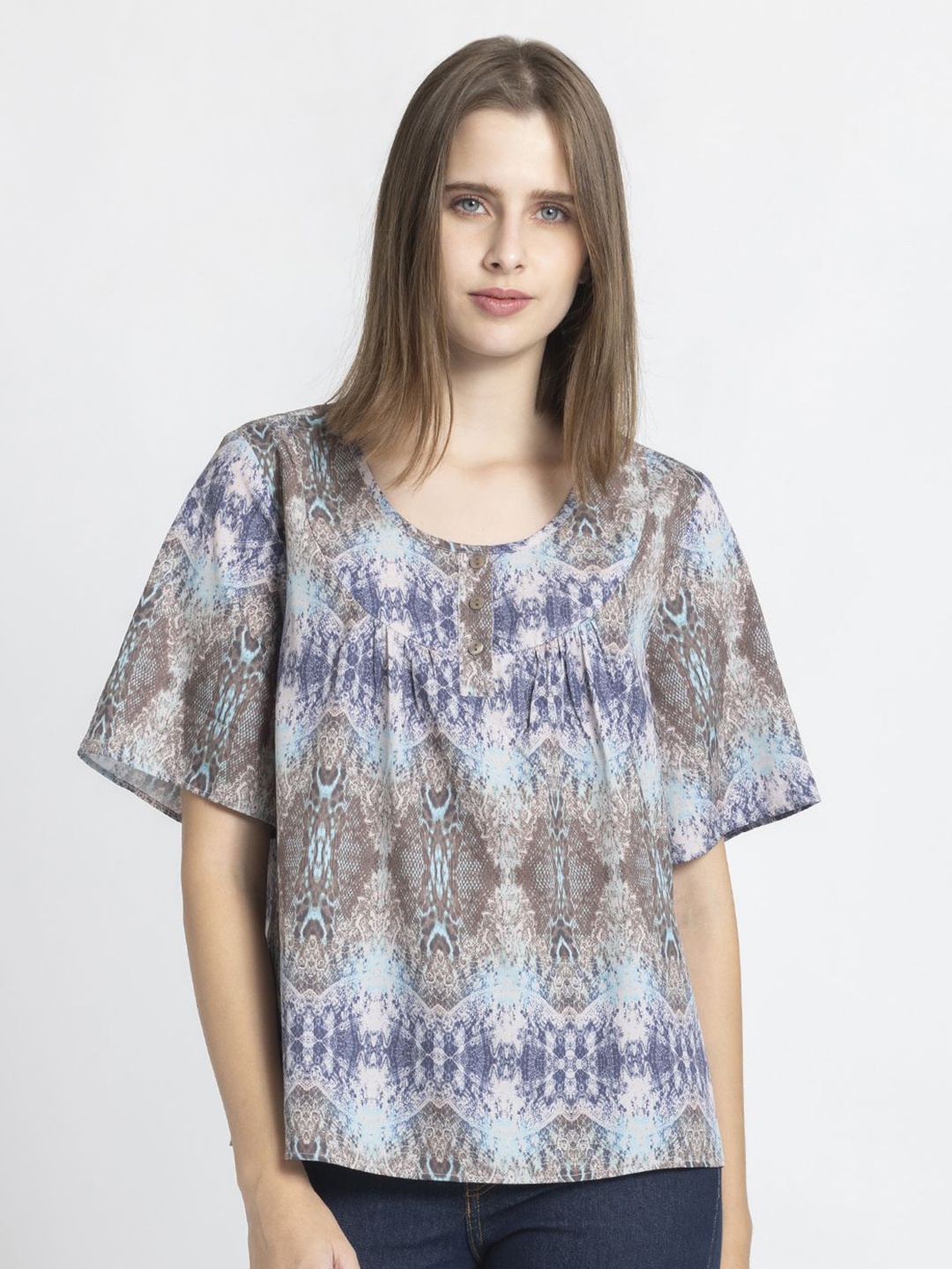 

SHAYE Abstract Printed Gathered Detail Flared Sleeves Top, Grey