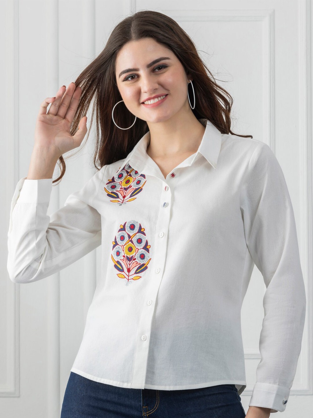 

SHAYE Floral Embroidered Spread Collar Smart Cotton Casual Shirt, White