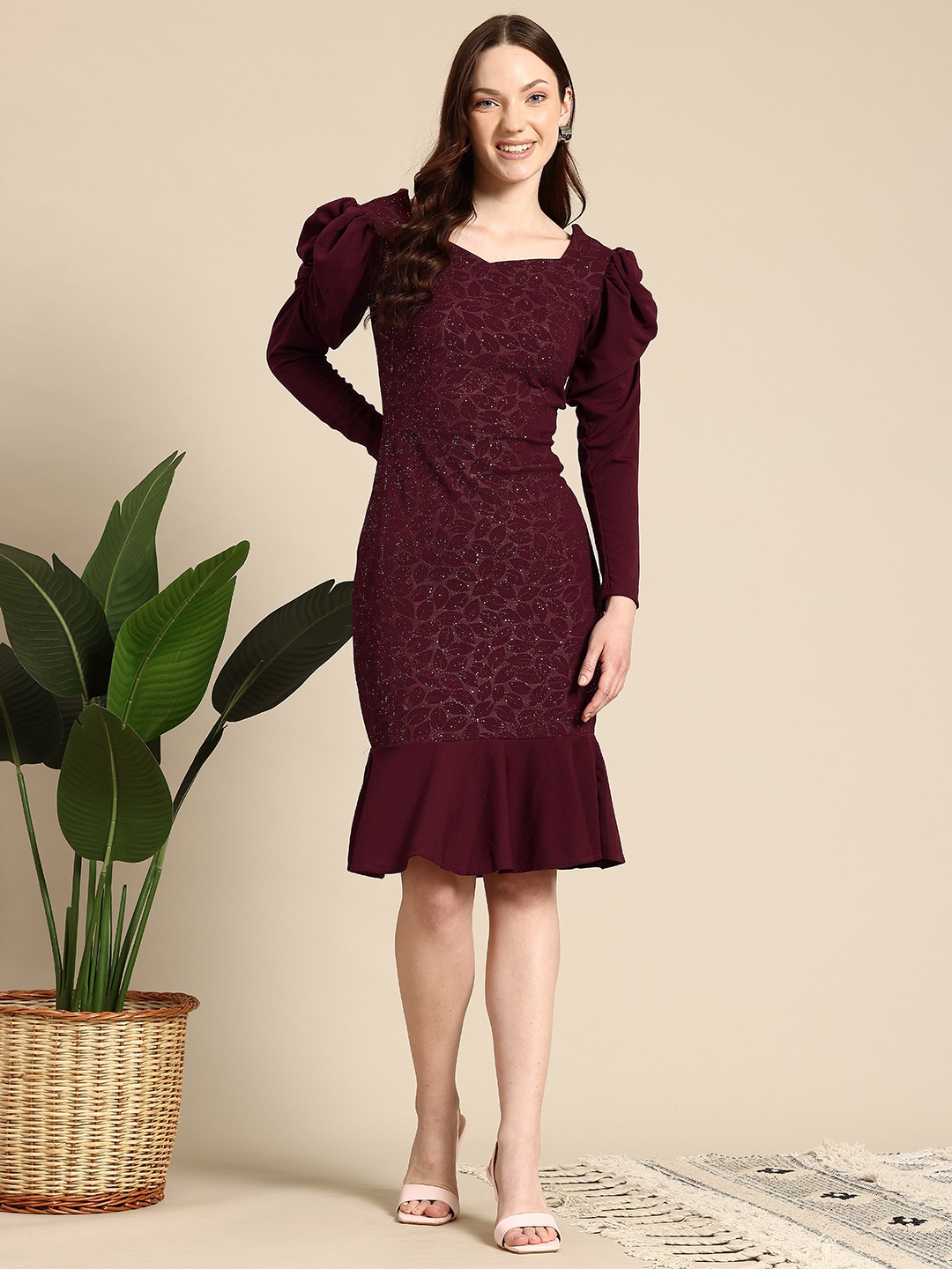 

Mast & Harbour Embellished Puff Sleeves Sweetheart Neck Bodycon Dress, Maroon