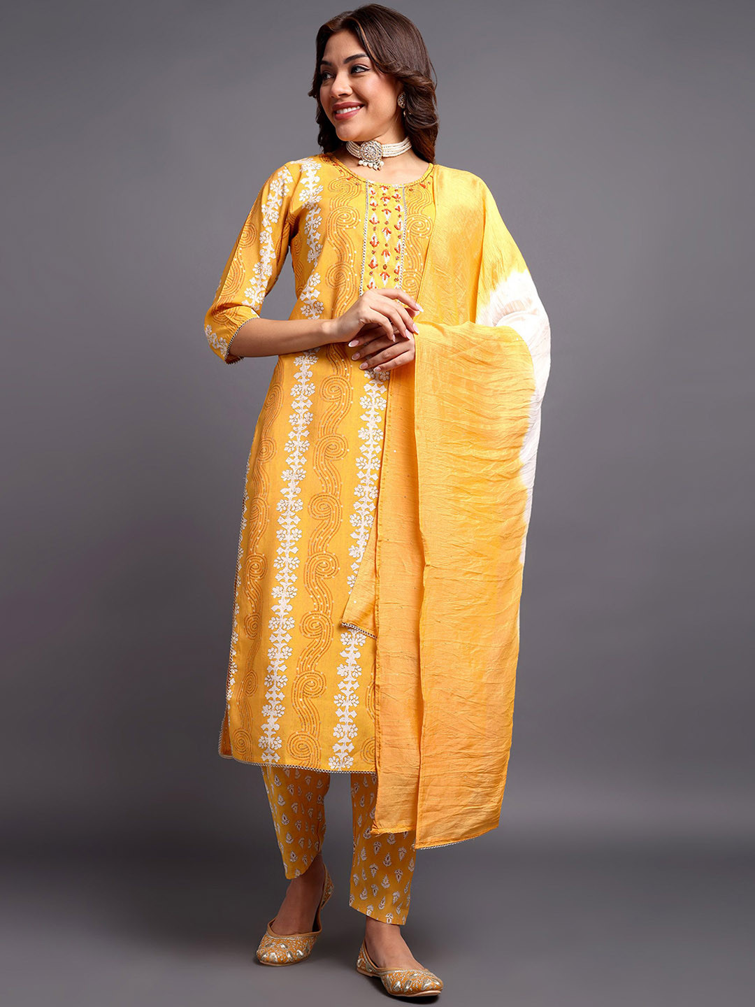 

AnjuShree Choice Floral Embroidered Chanderi Silk Straight Kurta with Trousers & Dupatta, Yellow