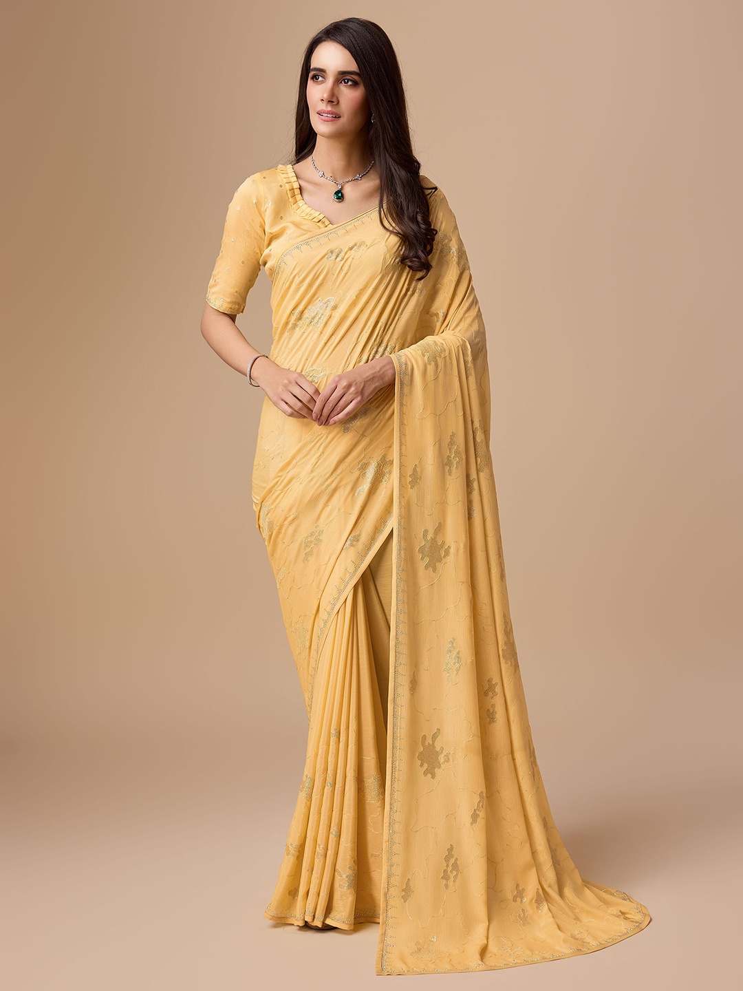 

Rekha Maniyar Embellished Sequinned Saree, Yellow