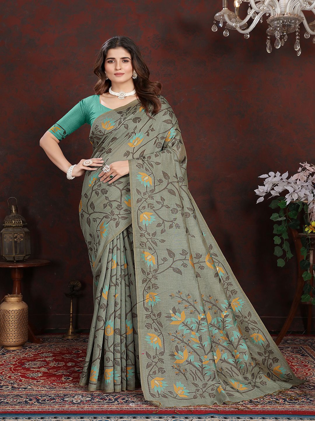 

Pionex Floral Printed Patola Saree, Grey