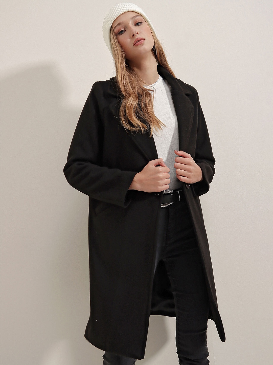 

BIGDART Single-Breasted Front-Open Overcoat, Black