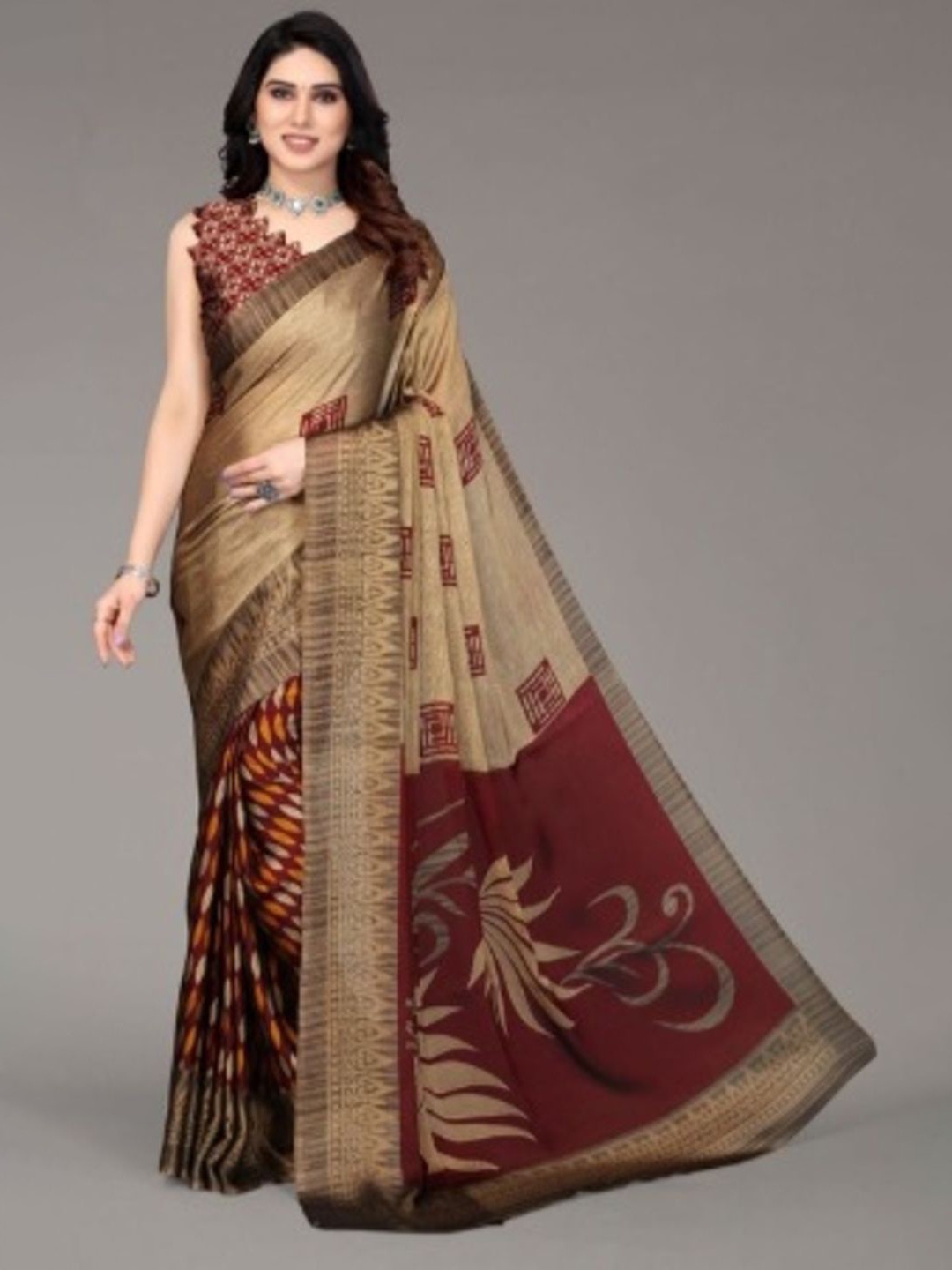 

Rujave Floral Printed Brasso Saree, Brown