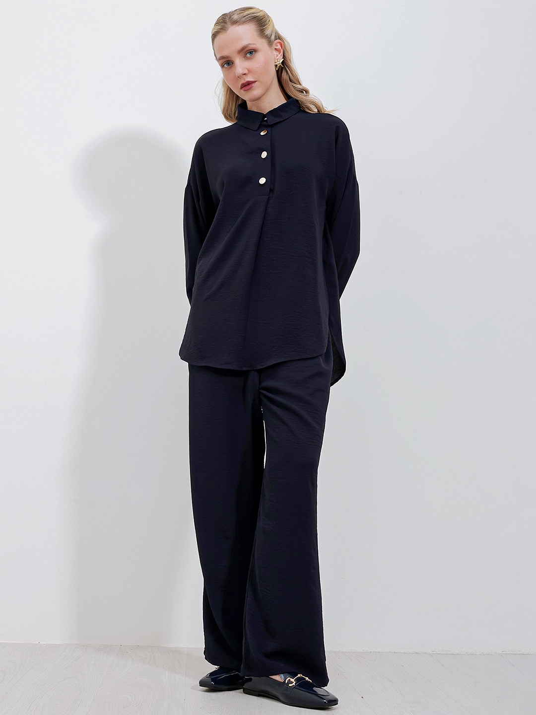 

BIGDART Shirt Collar Drop-Shoulder Sleeves Top With Trousers, Navy blue