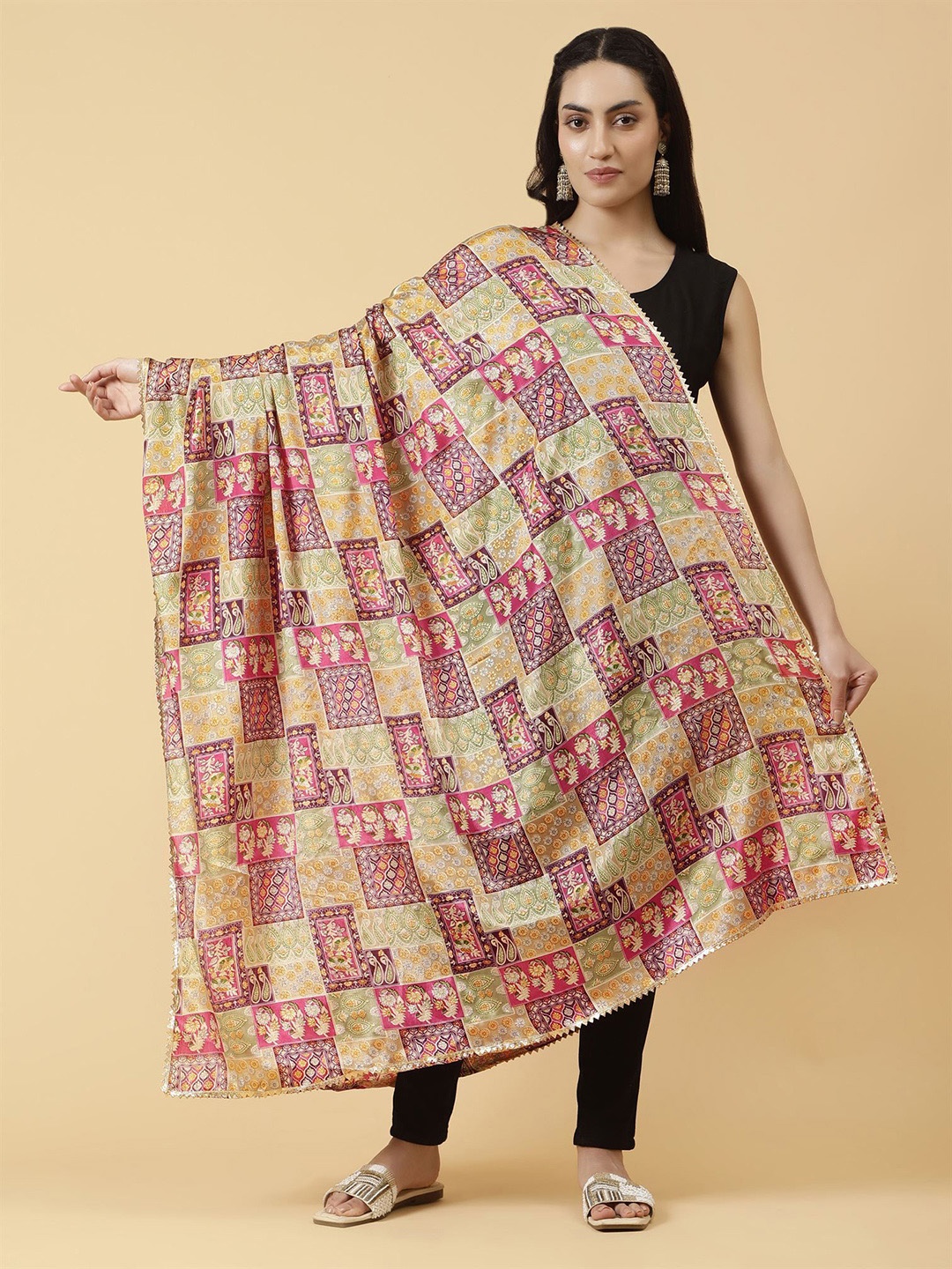 

Moda Chales Ethnic Motifs Printed Dupatta, Magenta