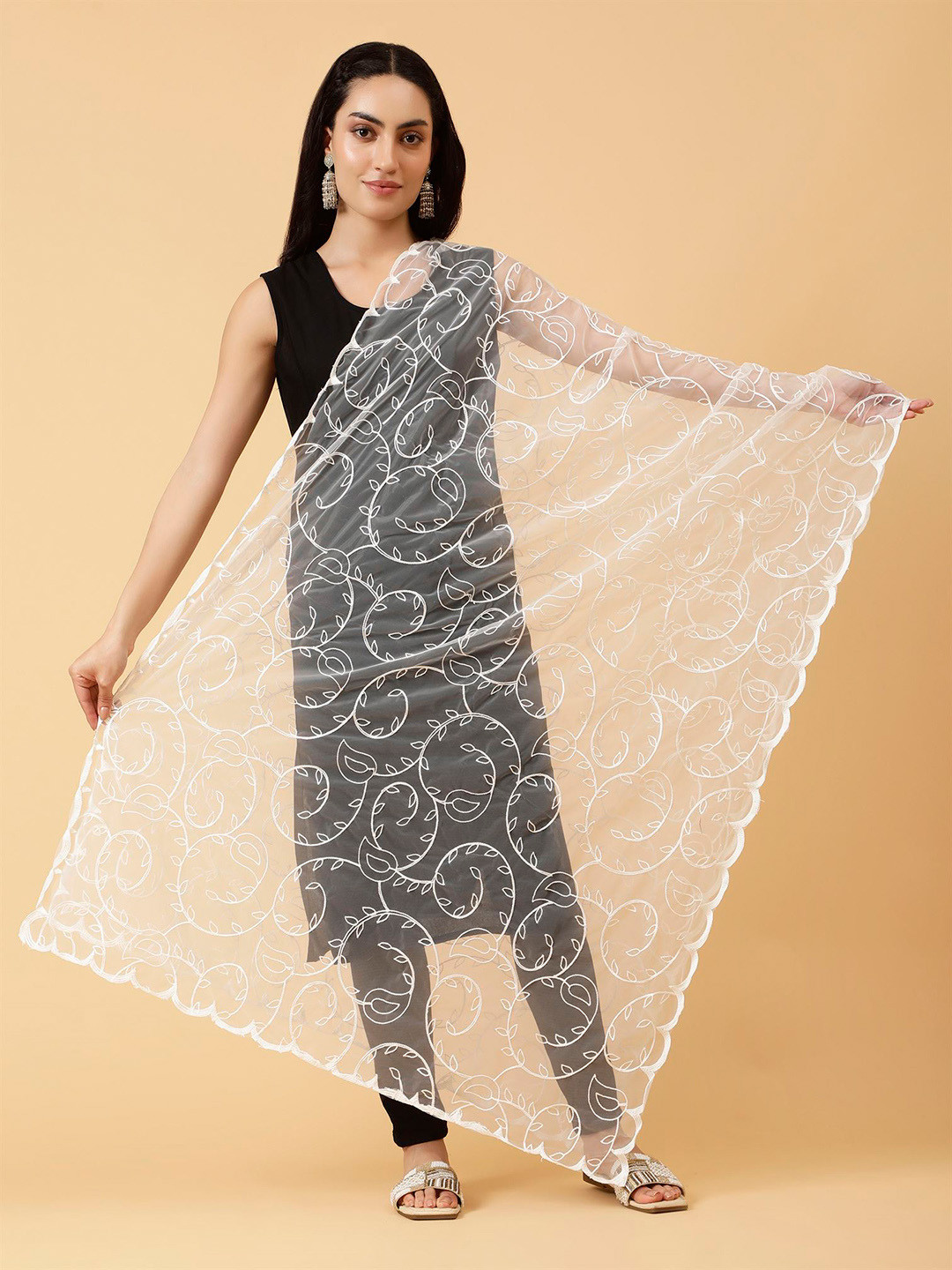 

Moda Chales Floral Embroidered Dupatta, White