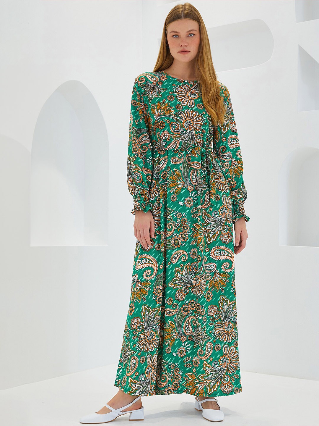 

BIGDART Ethnic Motifs Print Round Neck Bishop Sleeves Tie-Ups Detailed Casual Maxi Dress, Green
