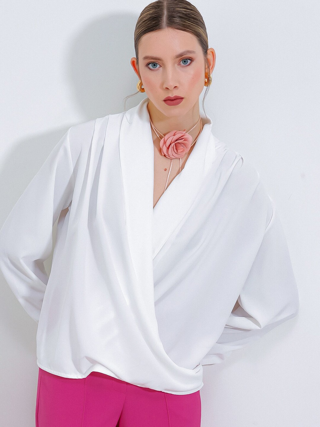 

BIGDART Shawl Neck Cuffed sleeves Pleated Casual Wrap Top, White