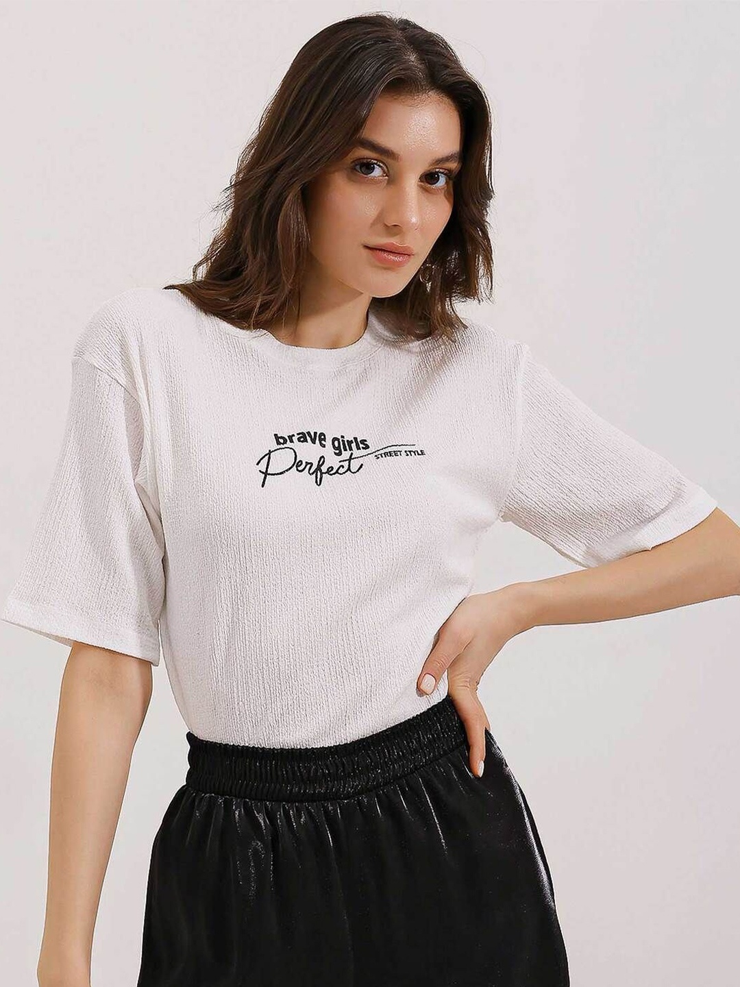 

BIGDART Typography Printed T-shirt, White