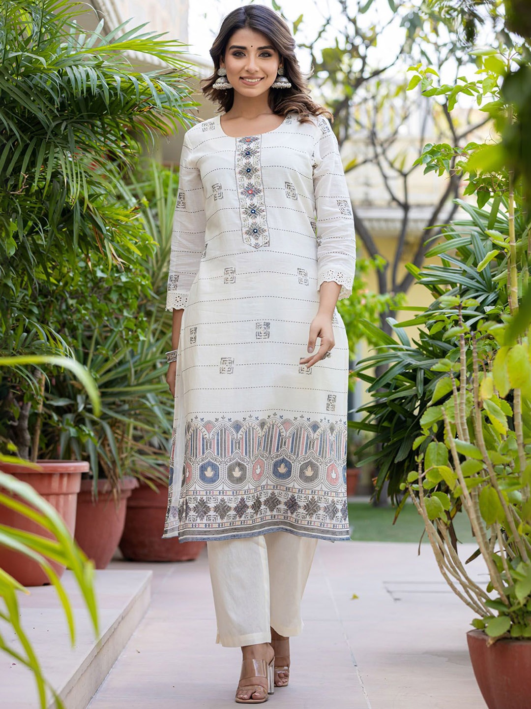 

FASHION DWAR Geometric Embroidered Pure Cotton Straight Kurta With Trousers & Dupatta, White