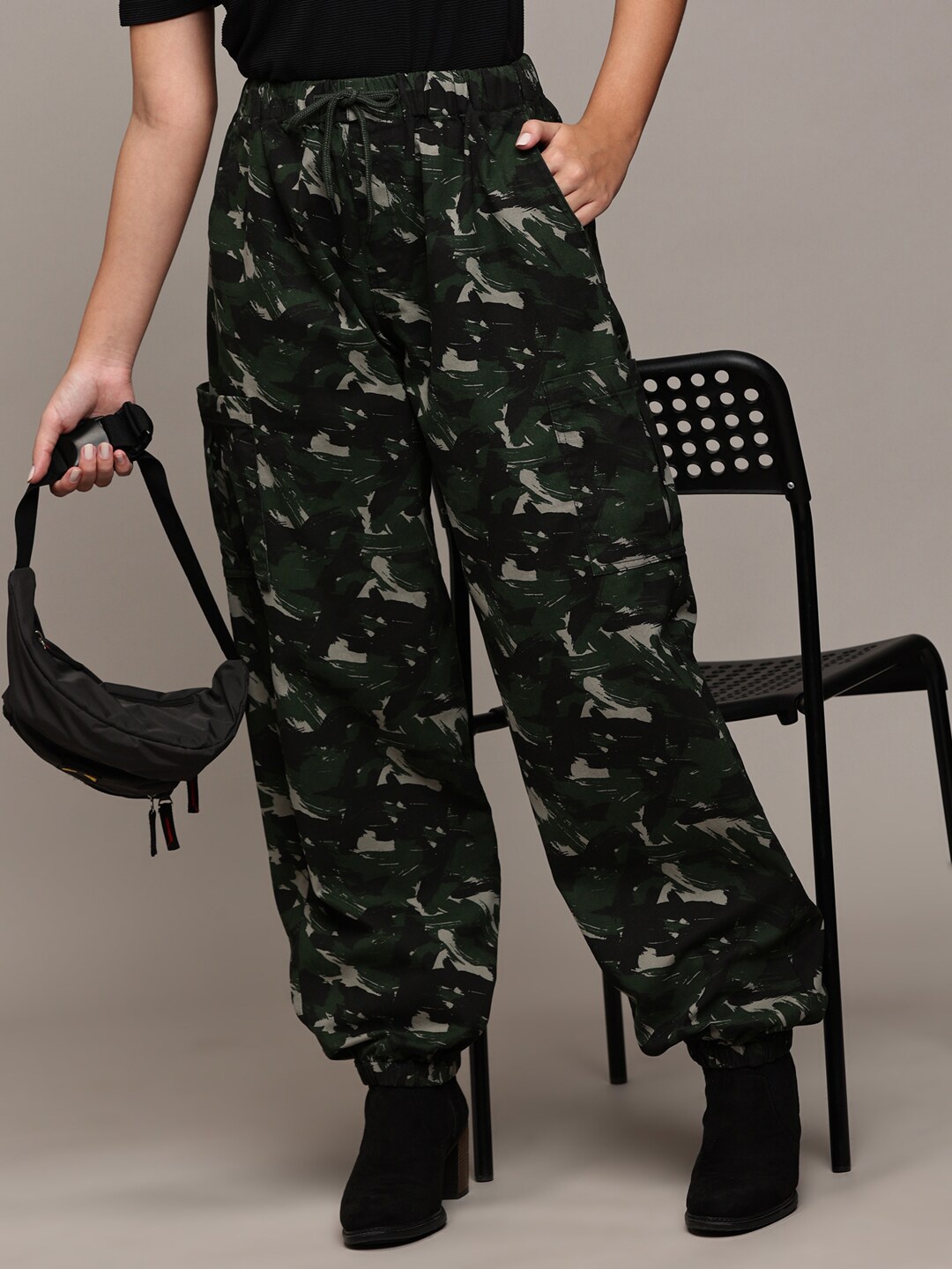 

The Roadster Lifestyle Co. Women Printed Smart Loose Fit Mid-Rise Parachute Cargo Trousers, Green