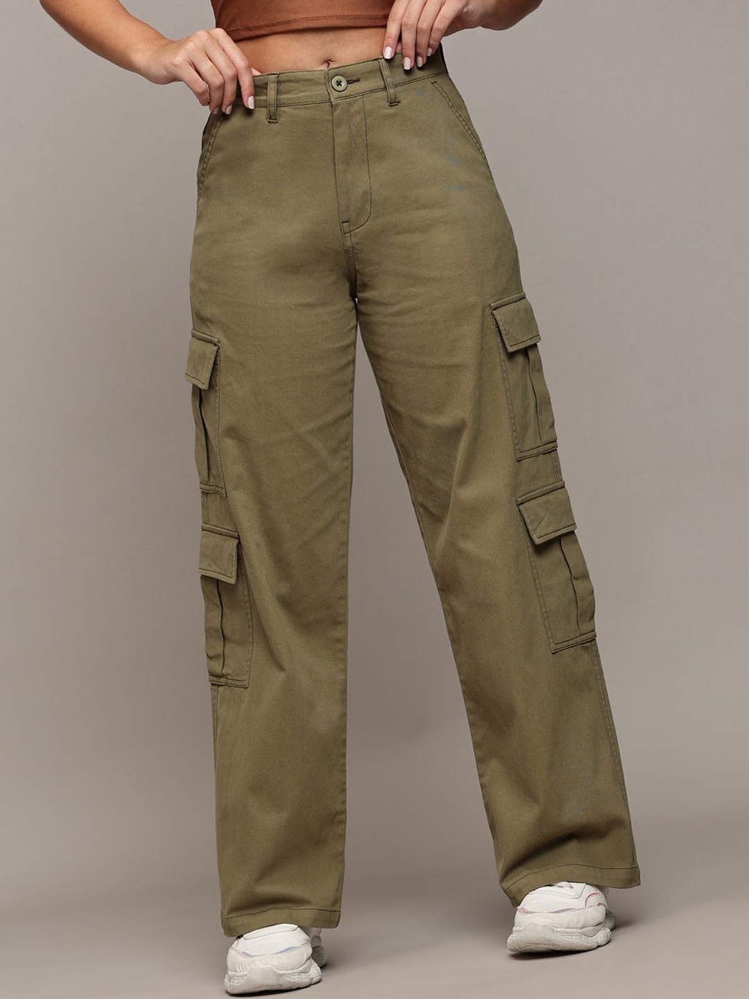 

The Roadster Lifestyle Co. Women Wide Leg Cargo Trousers, Olive