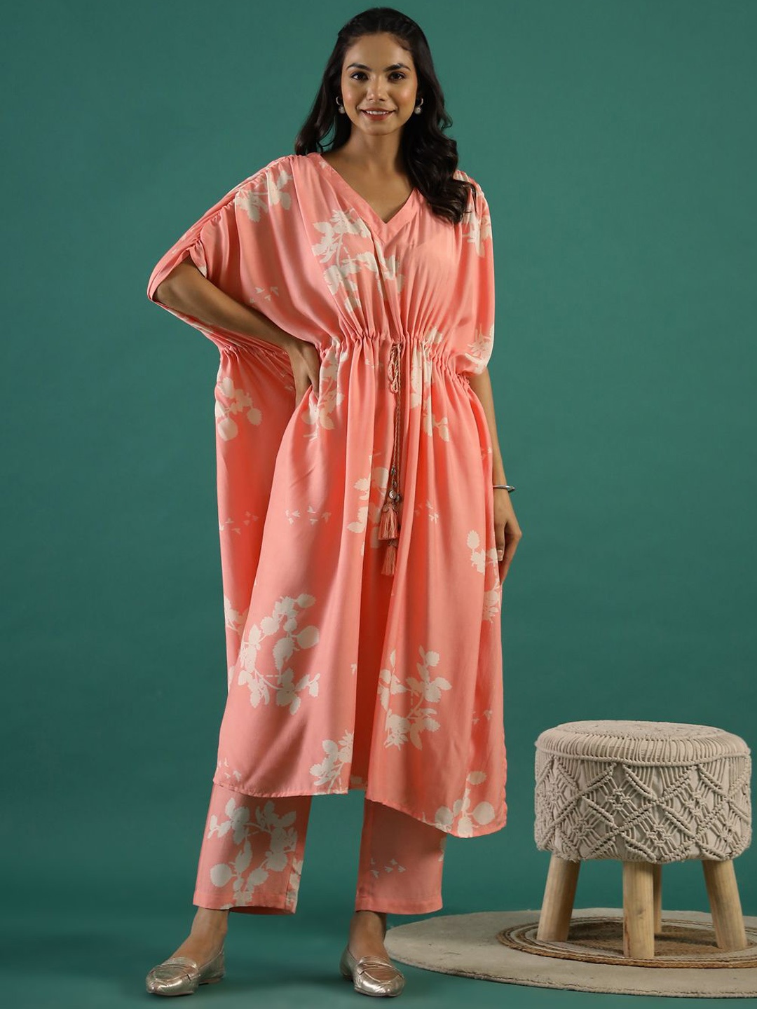 

Sangria Peach Floral Printed V-Neck Extended Sleeves Kaftan Kurta & Trousers
