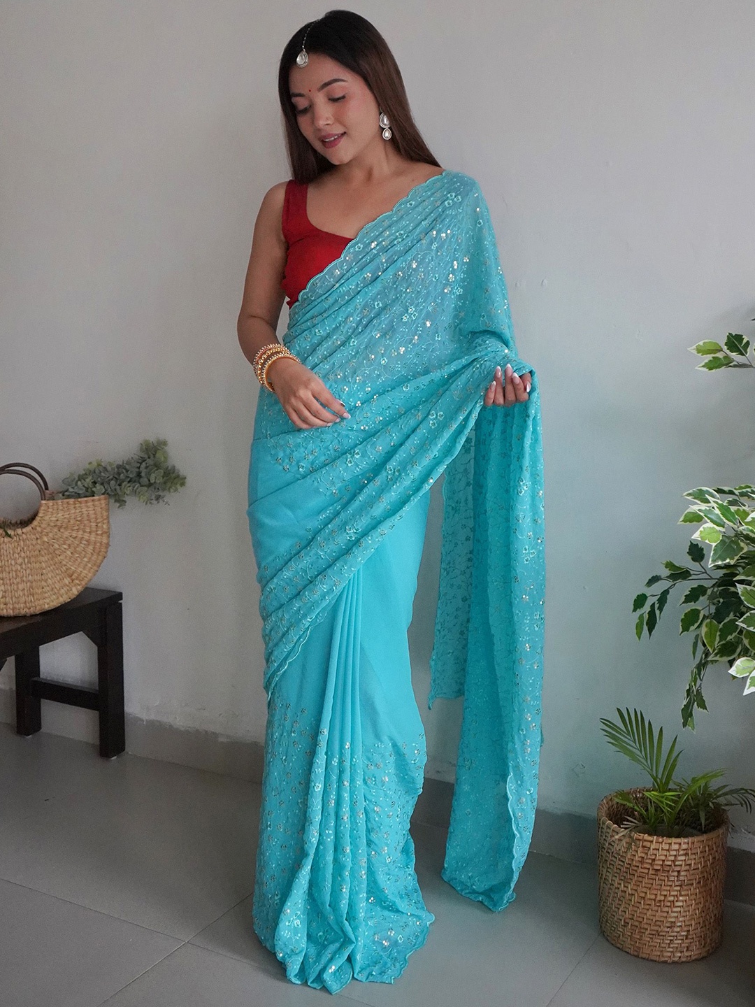

elora Ethnic Motifs Sequinned Pure Georgette Saree, Turquoise blue