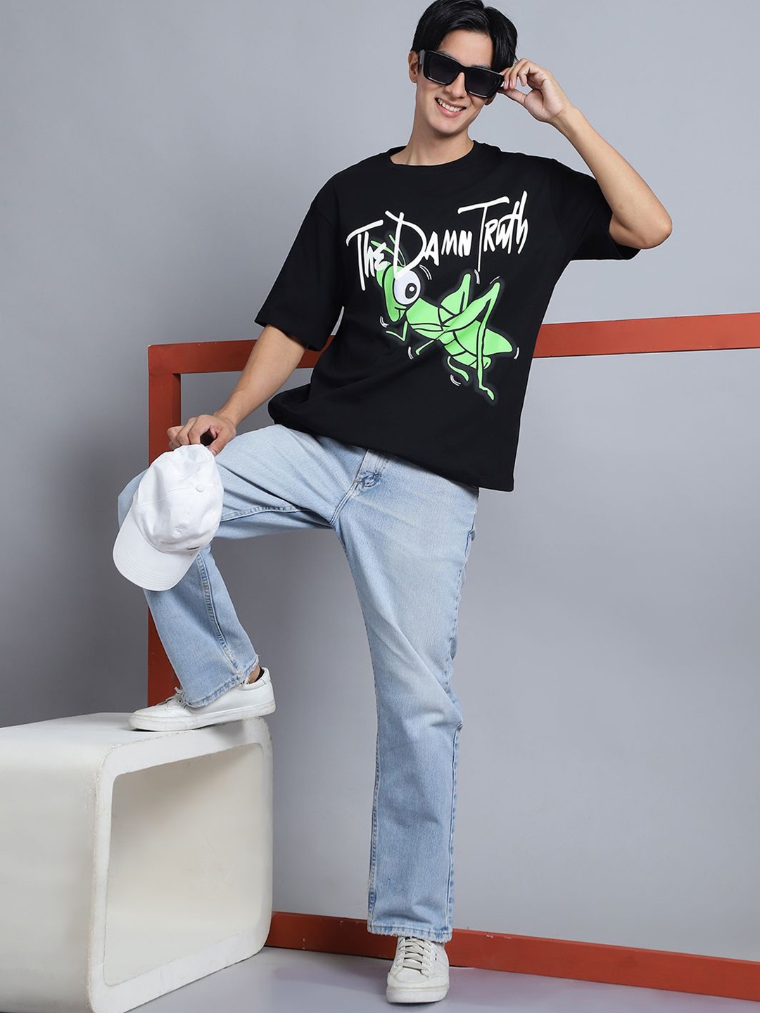 

DOOR74 Men Printed Round Neck Oversized Cotton T-shirt, Black