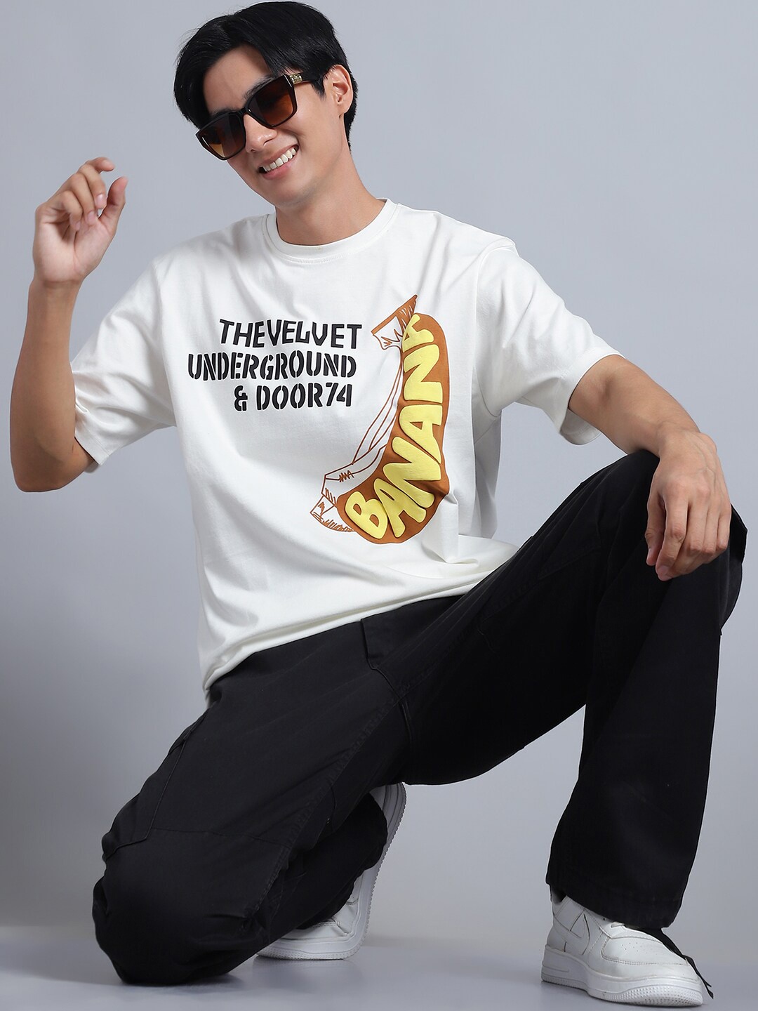 

DOOR74 Typography Printed Short Sleeves Applique Cotton Oversized T-shirt, Off white