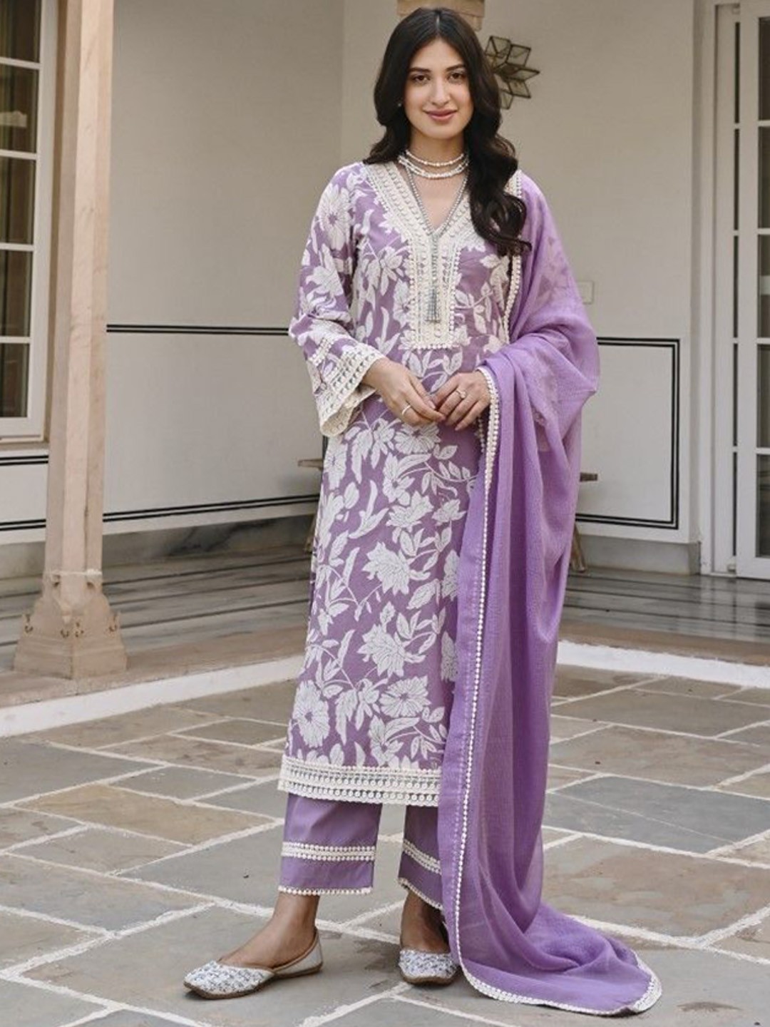 

KARAJ JAIPUR Floral Printed Thread Work Pure Cotton Straight Kurta With Trousers & Dupatta, Purple