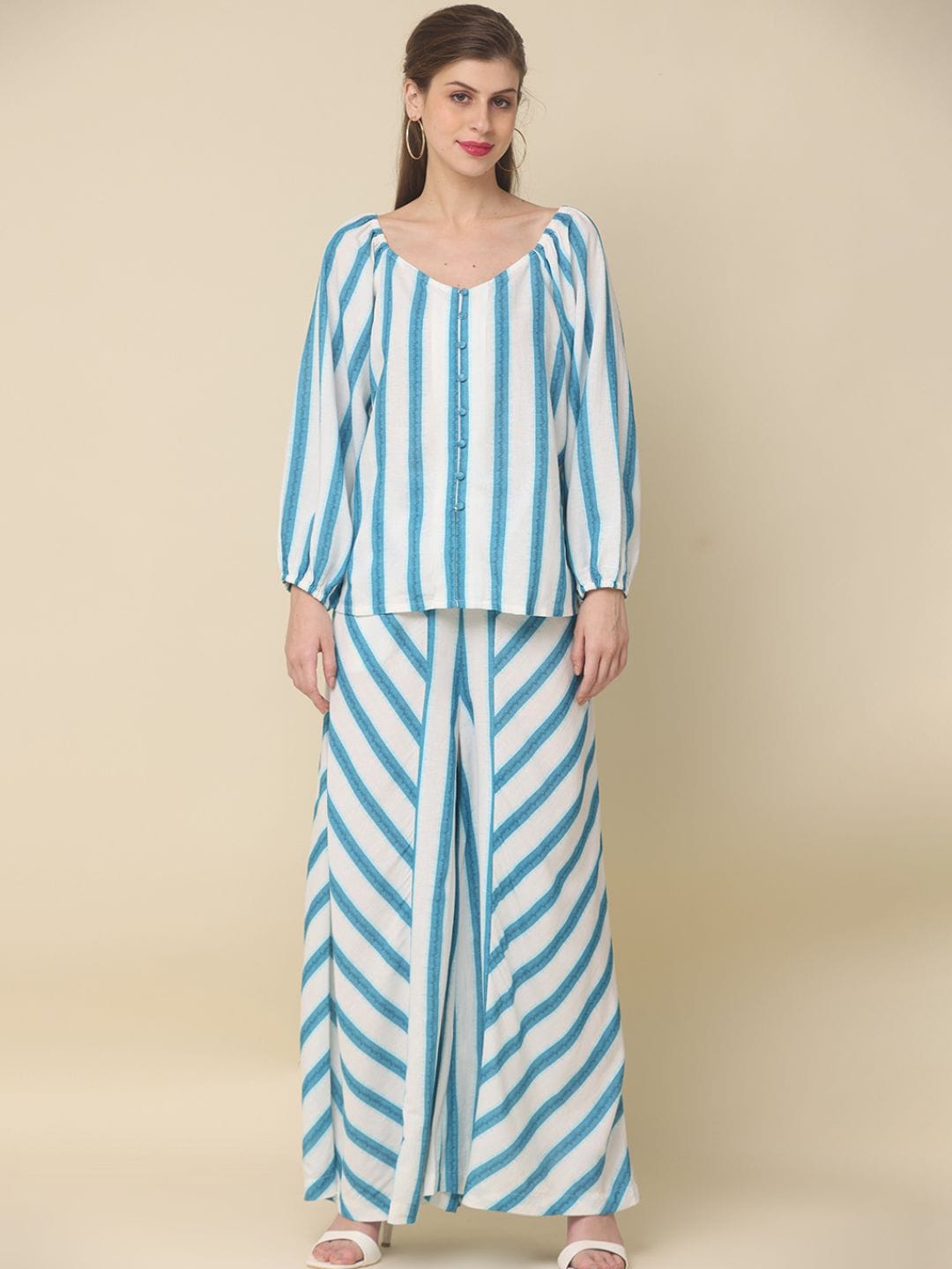 

Zolo Label Striped Puffed Sleeves Top Wirh Palazzos, Blue