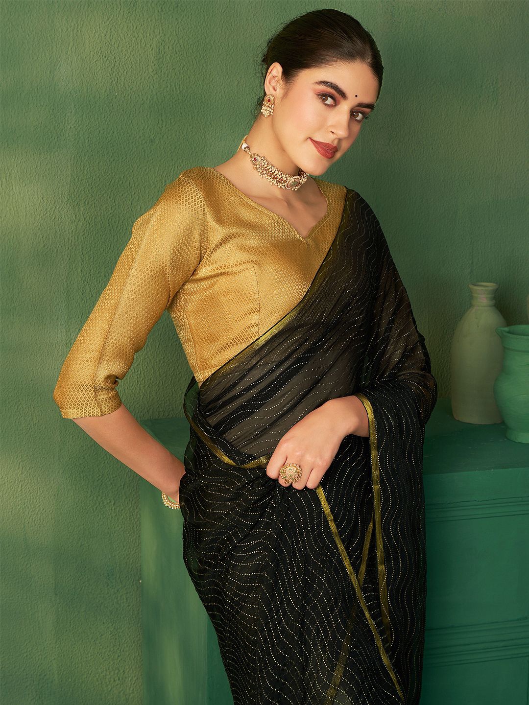 

Sangria Mukaish Embellished Saree, Black