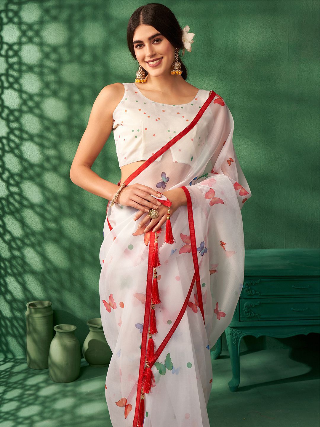

Sangria Embellished Beads and Stones Organza Saree, White