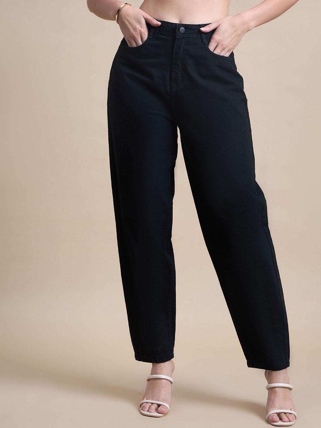 

The Roadster Lifestyle Co.Women Black Jogger High-Rise Clean Look Classic Cotton Jeans