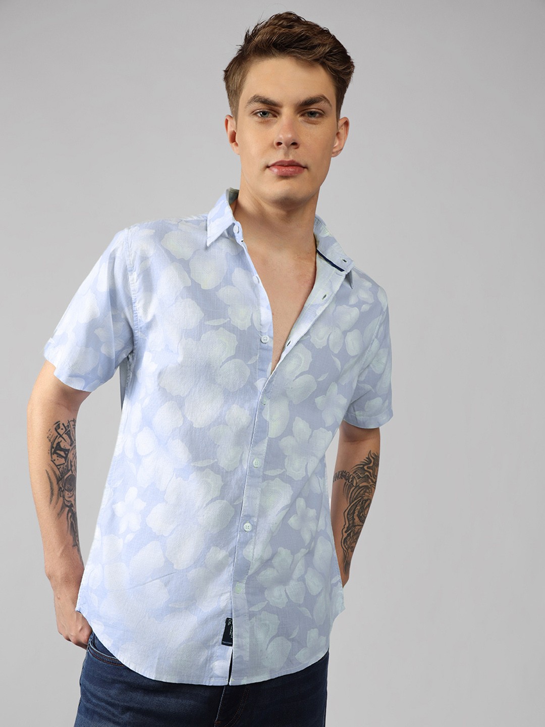 

Dennis Lingo Floral Printed Spread Collar Sort Sleeves Casual Shirt, Blue