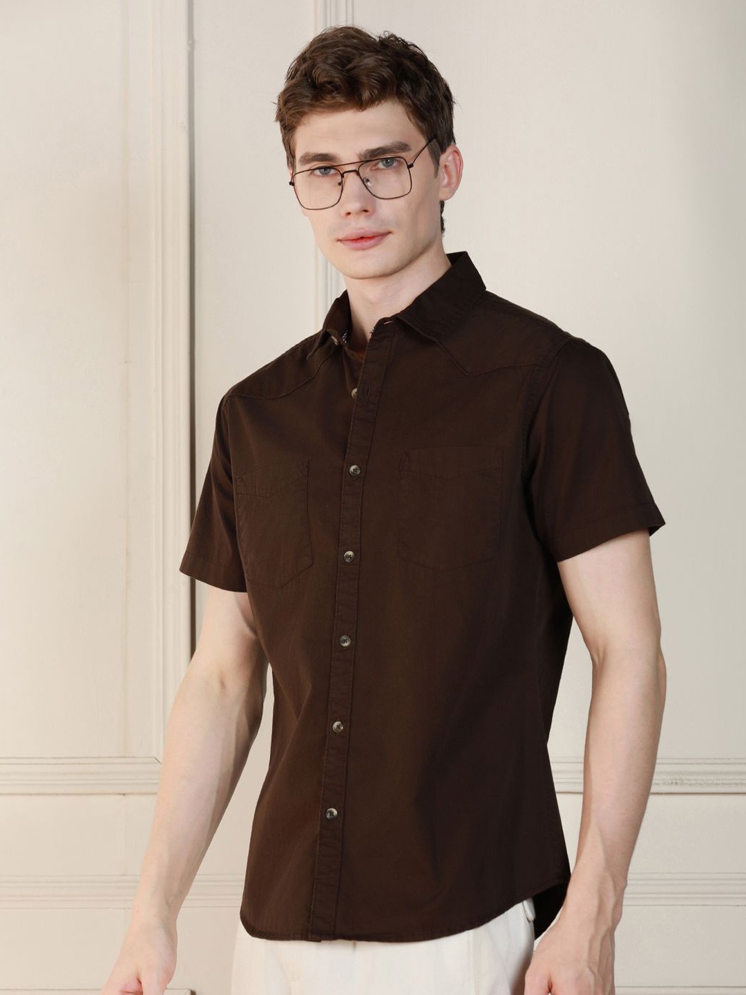 

Dennis Lingo Spread Collar Short Sleeves Cotton Casual Shirt, Brown