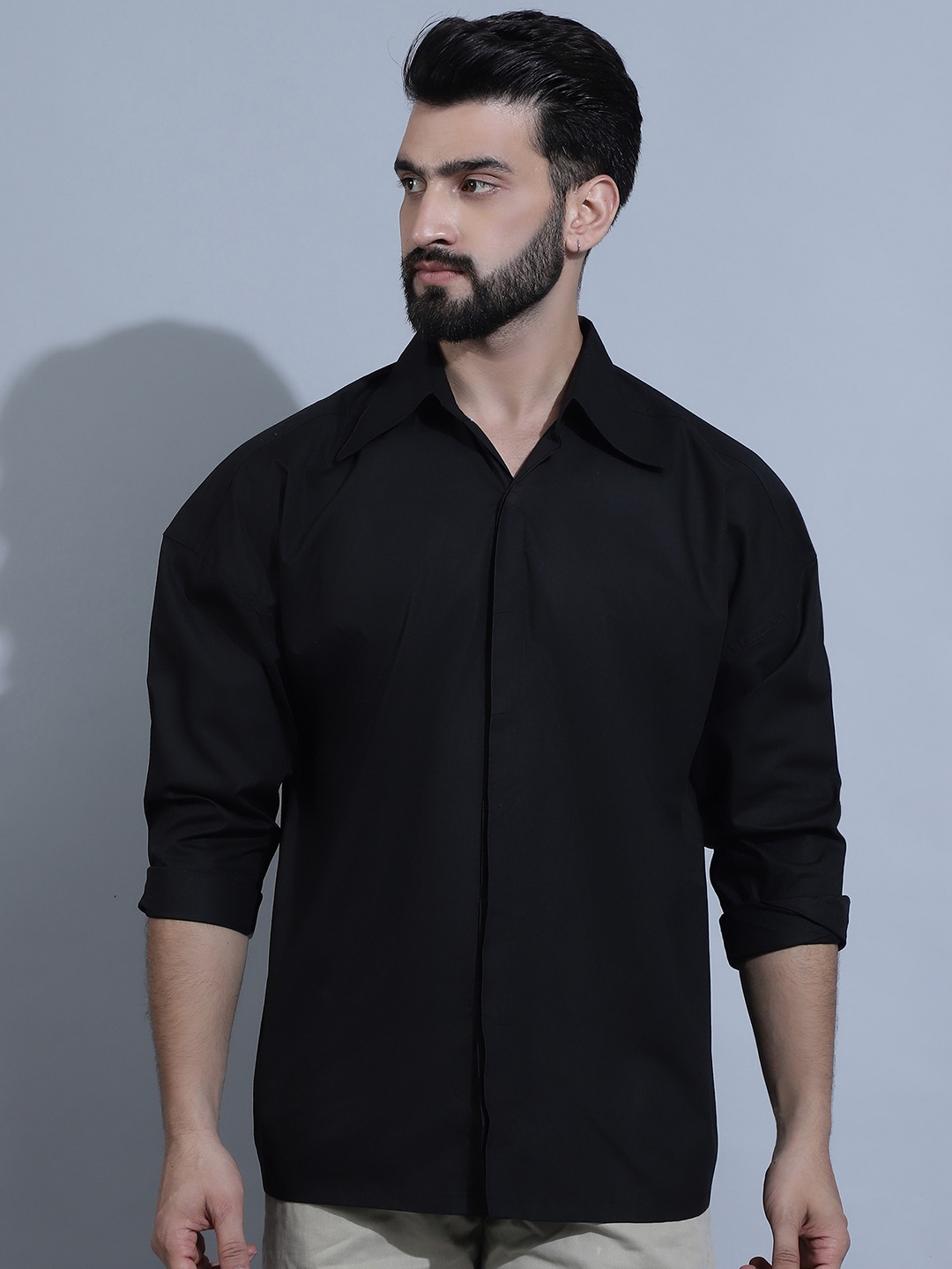 

DOOR74 New Drop-Shoulder Sleeves Concealed Button Placket Oversized Cotton Casual Shirt, Black