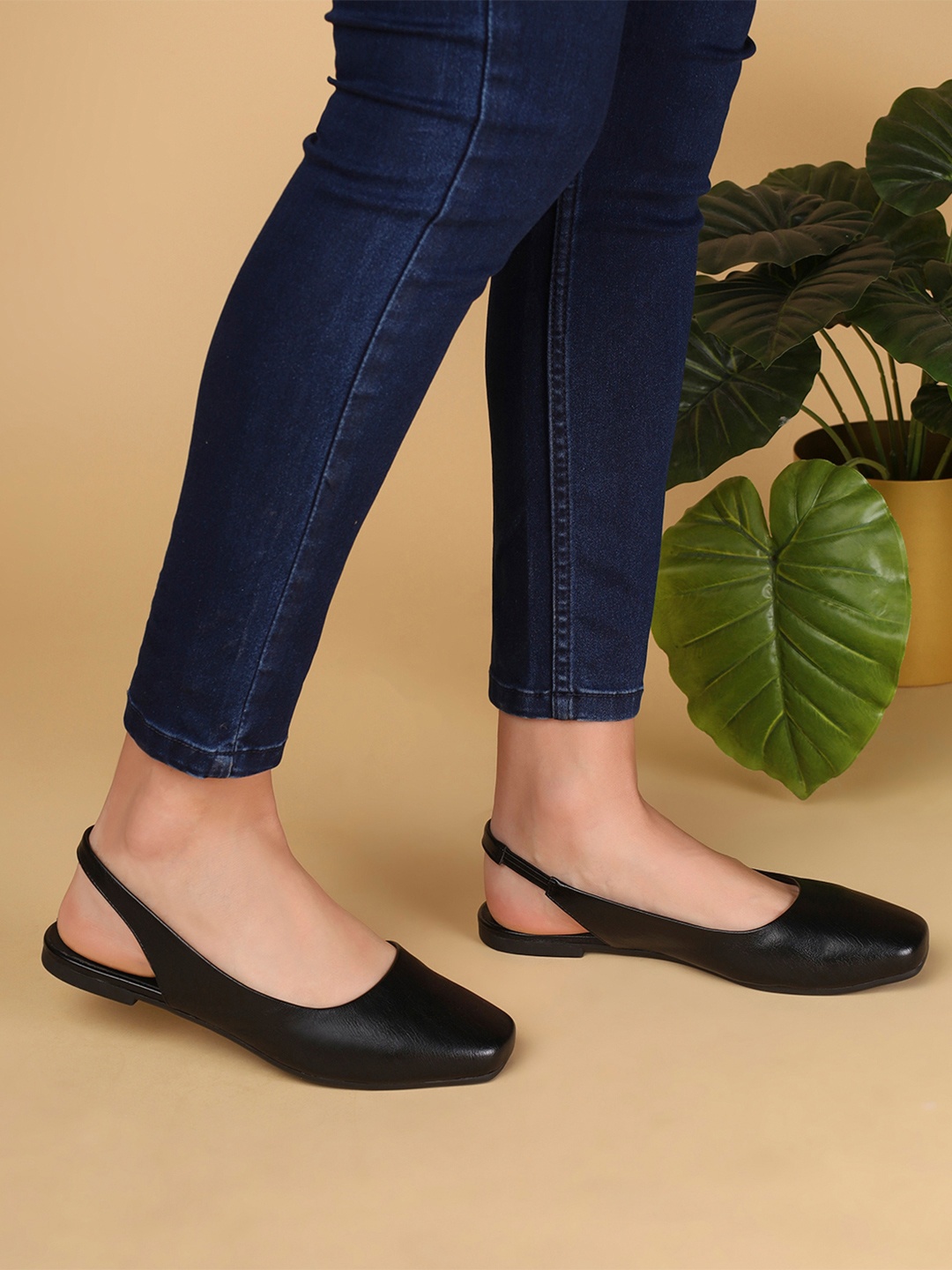 

T.ELEVEN Square Toe Open Toe Flats Shoes, Black